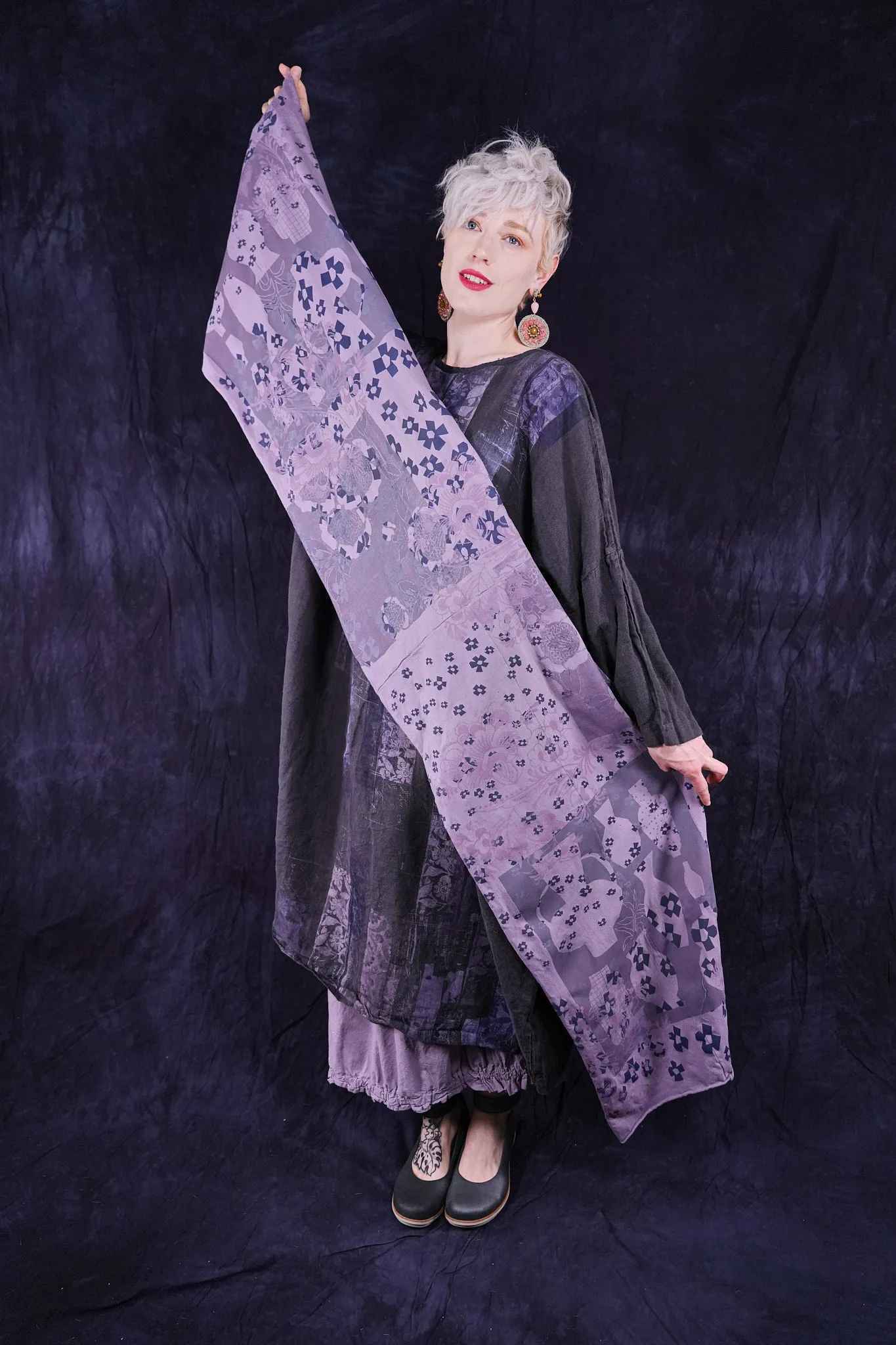 8161 Hand Printed Organic Scarf Sea Fog-P