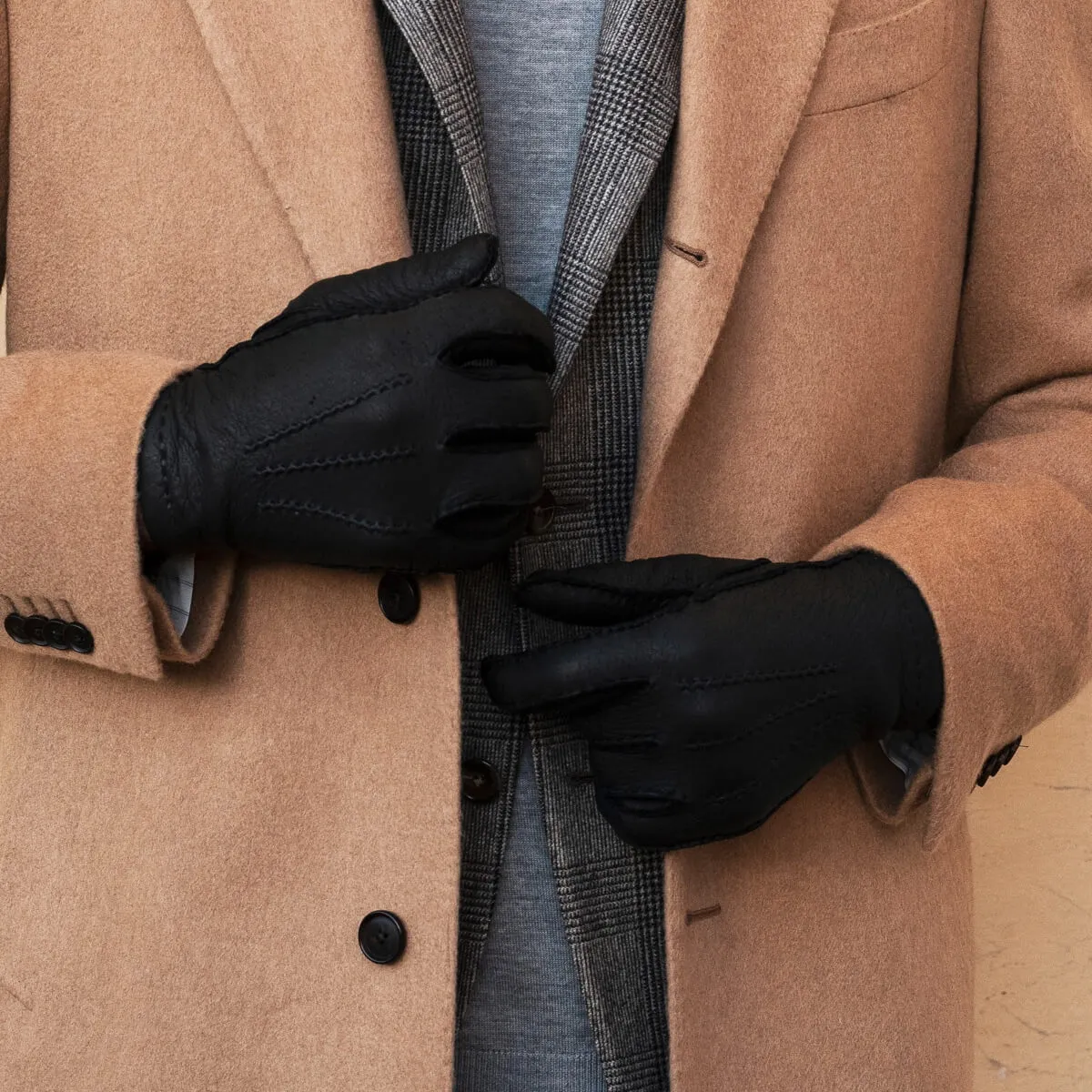 Antonio (black) - Italian peccary leather gloves with cashmere lining