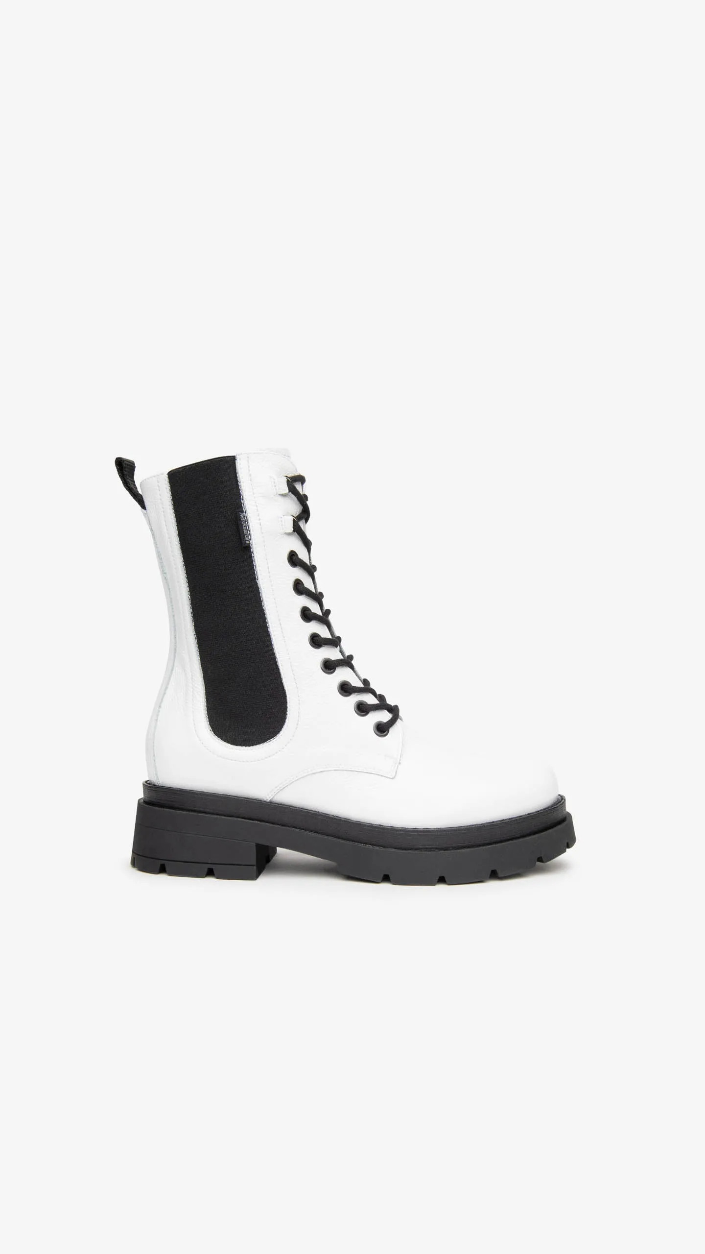 Combat boots