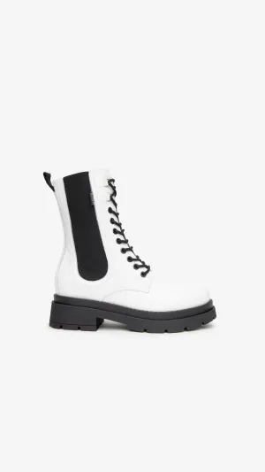 Combat boots