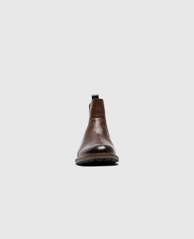 Dargaville Chelsea Boot in Ameretto