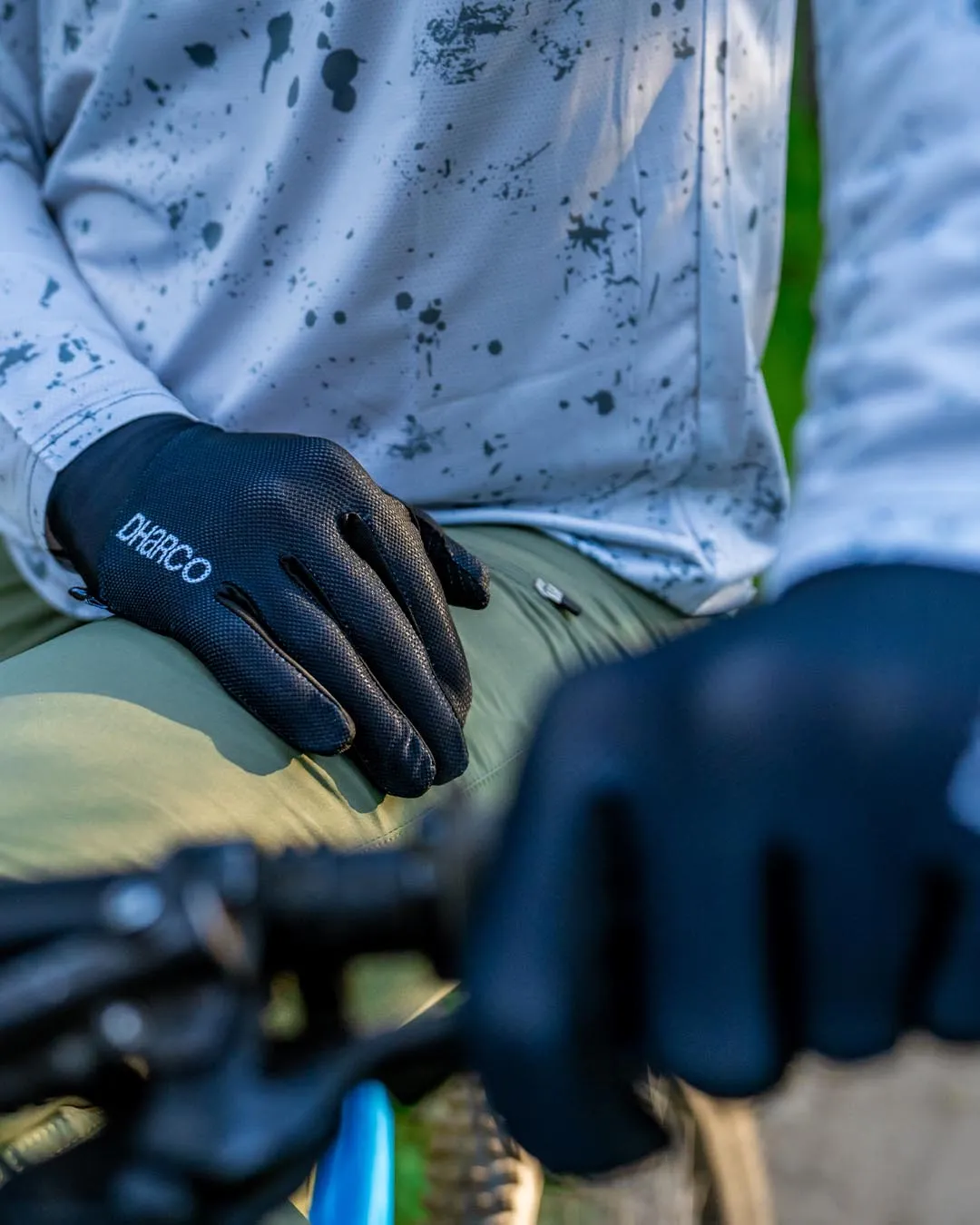 DHARCO Mens Trail Glove | Black