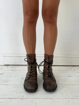 DIRK BIKKEMBERGS COMBAT BOOTS (EU 37)
