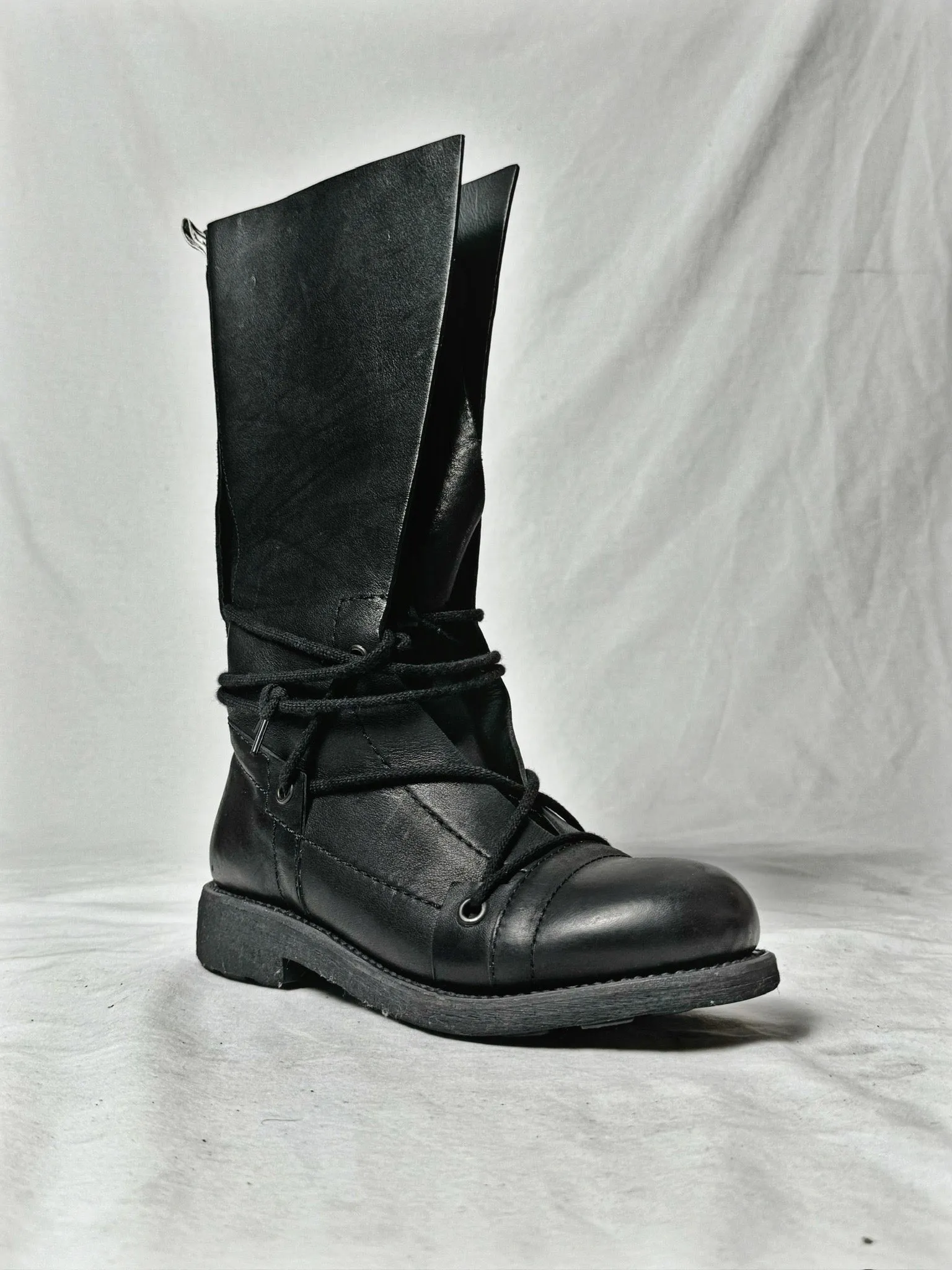 DIRK BIKKEMBERGS COMBAT BOOTS