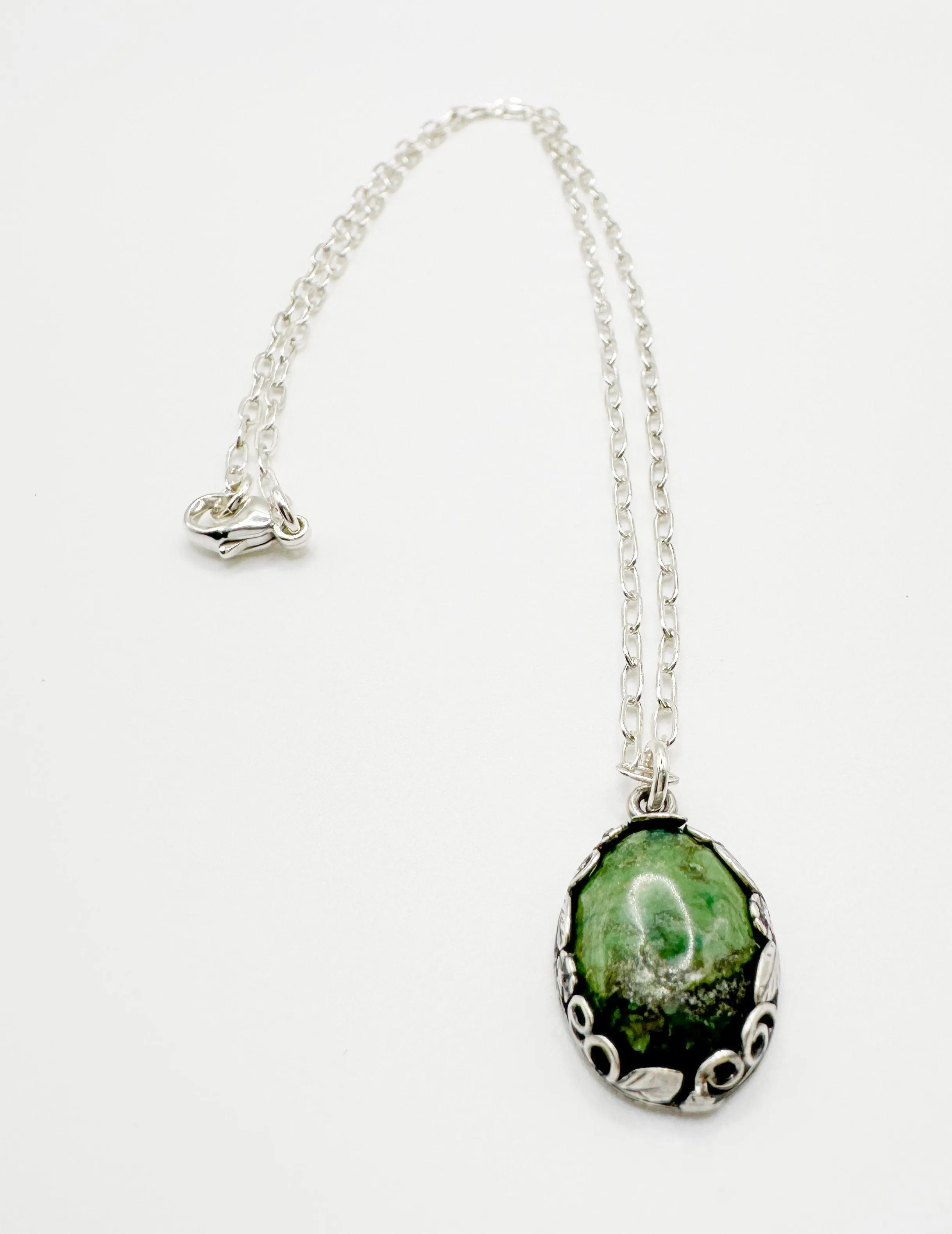 Green Turquoise Pendant Necklace
