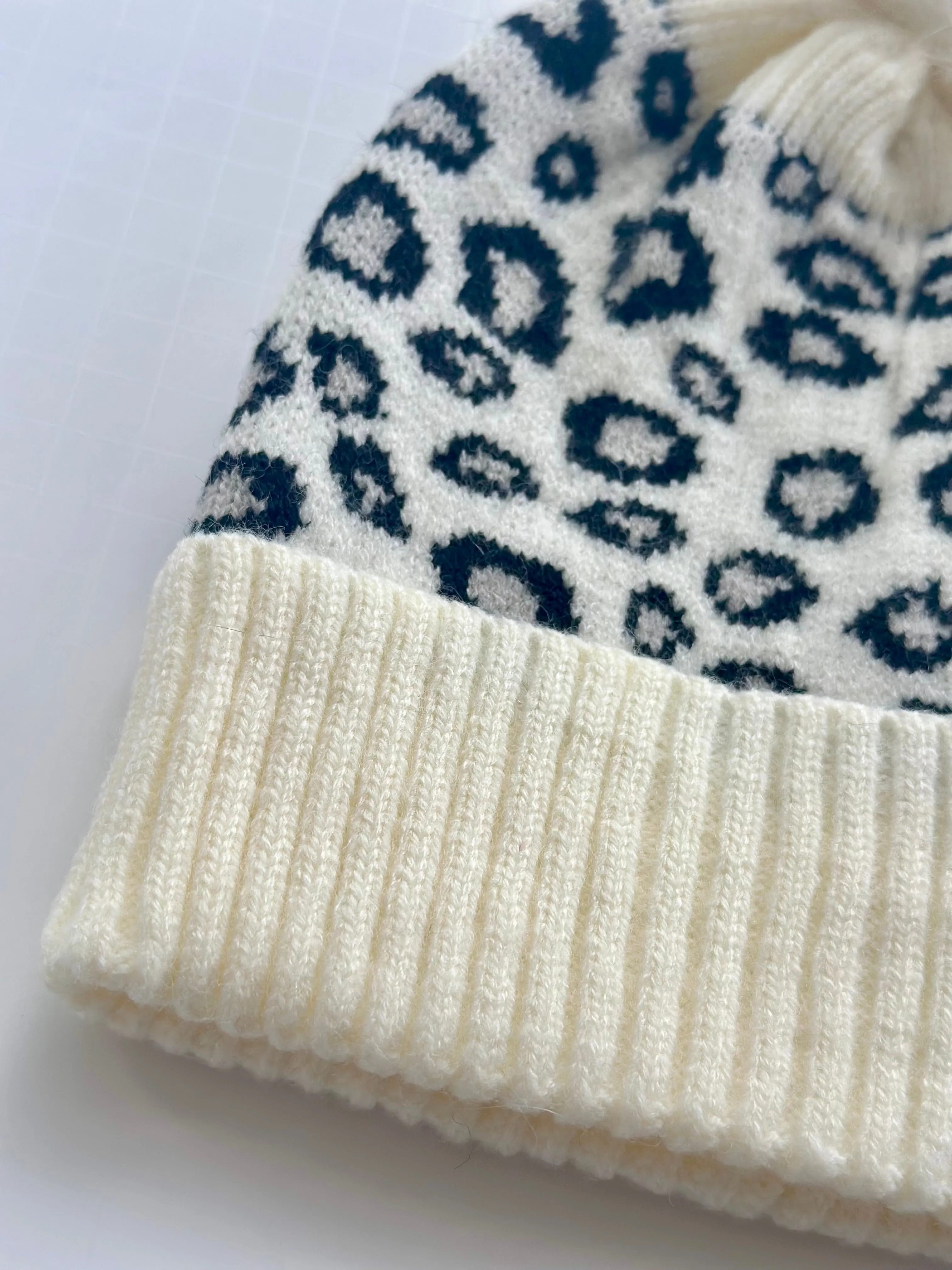 H58 LEOPARD RIB BEANIE