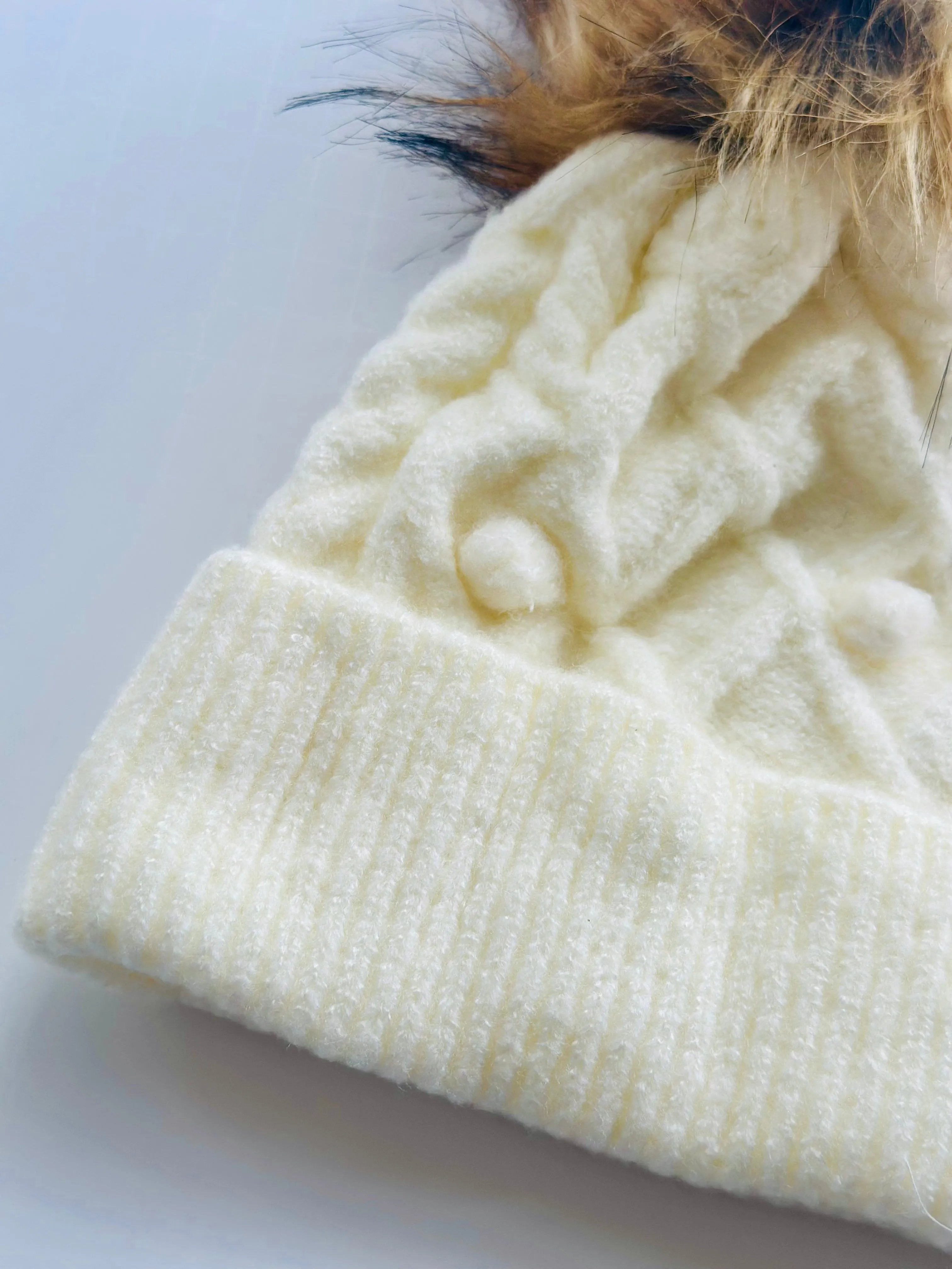 H59 CABLE BEANIE