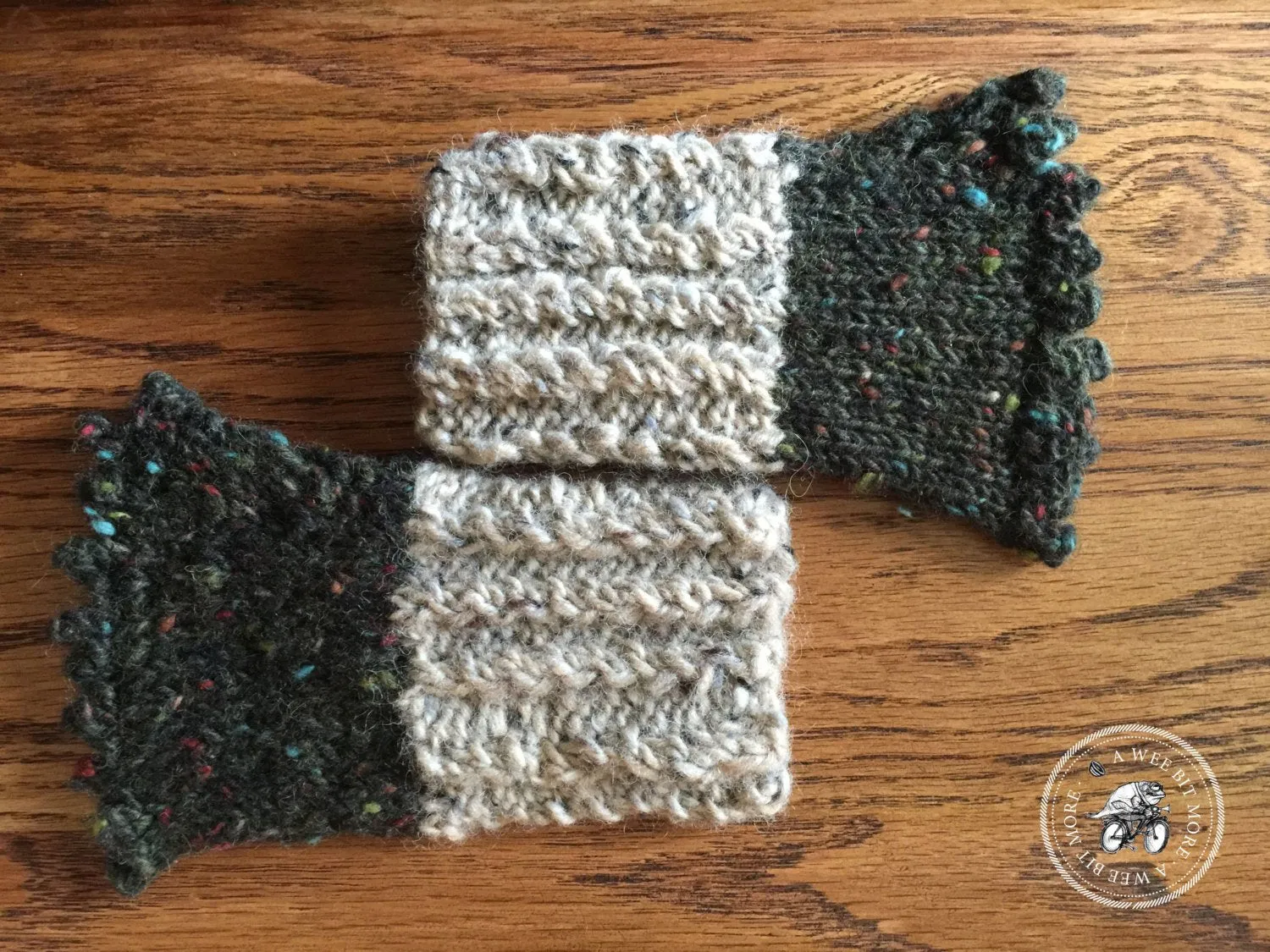 Harvest Twist Wristers (Cuffs/Wrist Warmers)