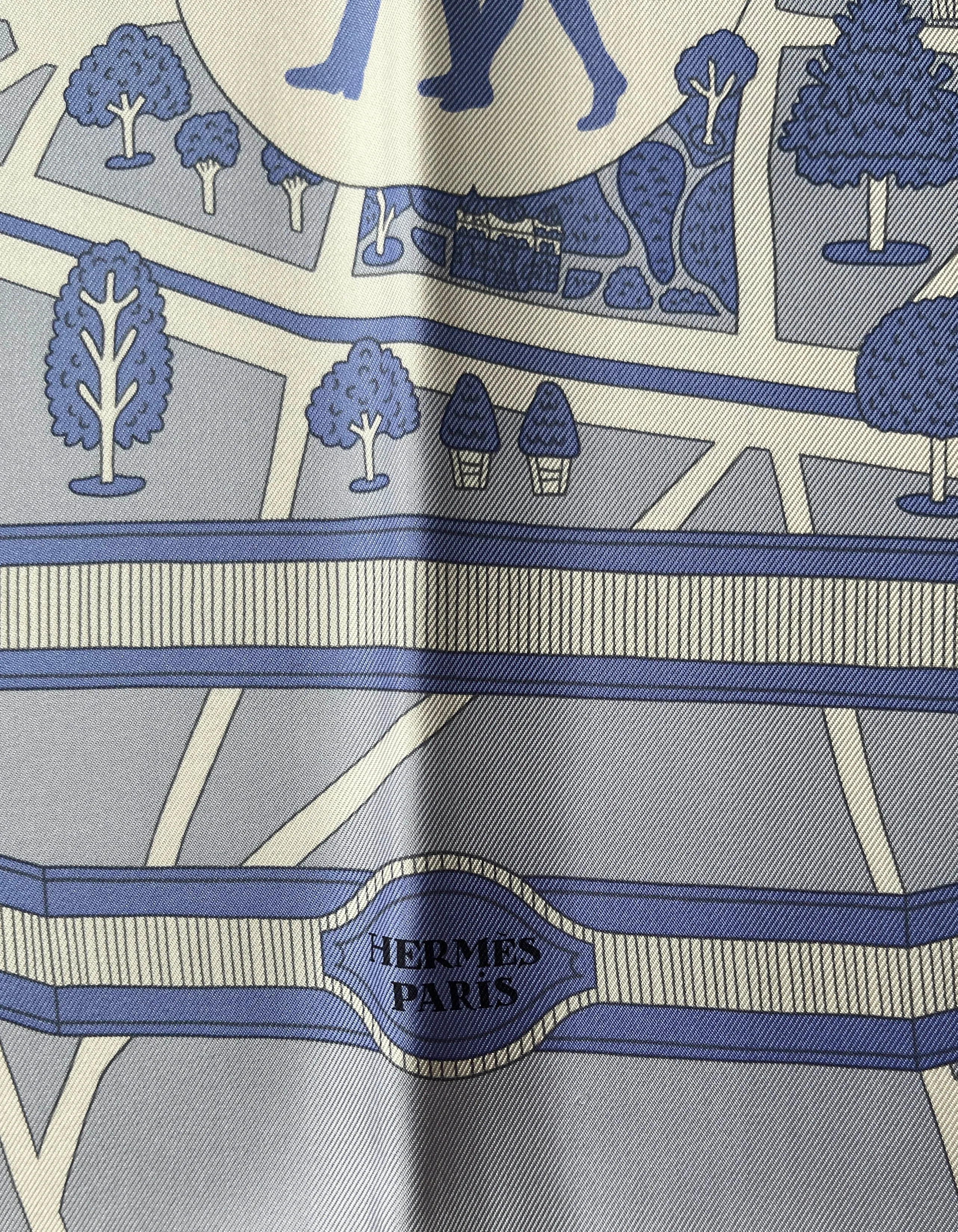 Hermes Blue/White Les Nouveaux Amoureux de Paris 90cm Silk Scarf