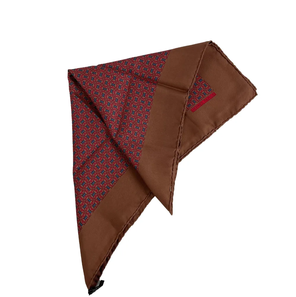 Hermes - Excellent - Brown Red Interlocking Chain Pocket Square - Pinkish Brown