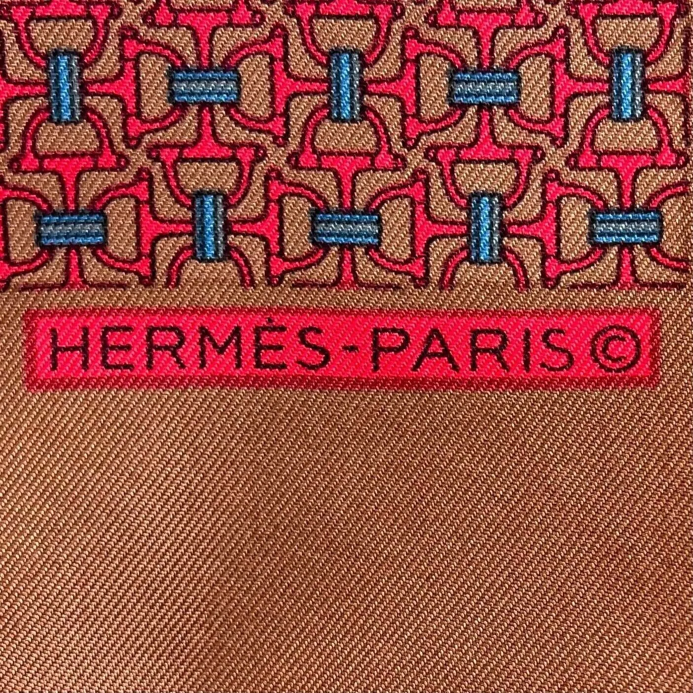 Hermes - Excellent - Brown Red Interlocking Chain Pocket Square - Pinkish Brown