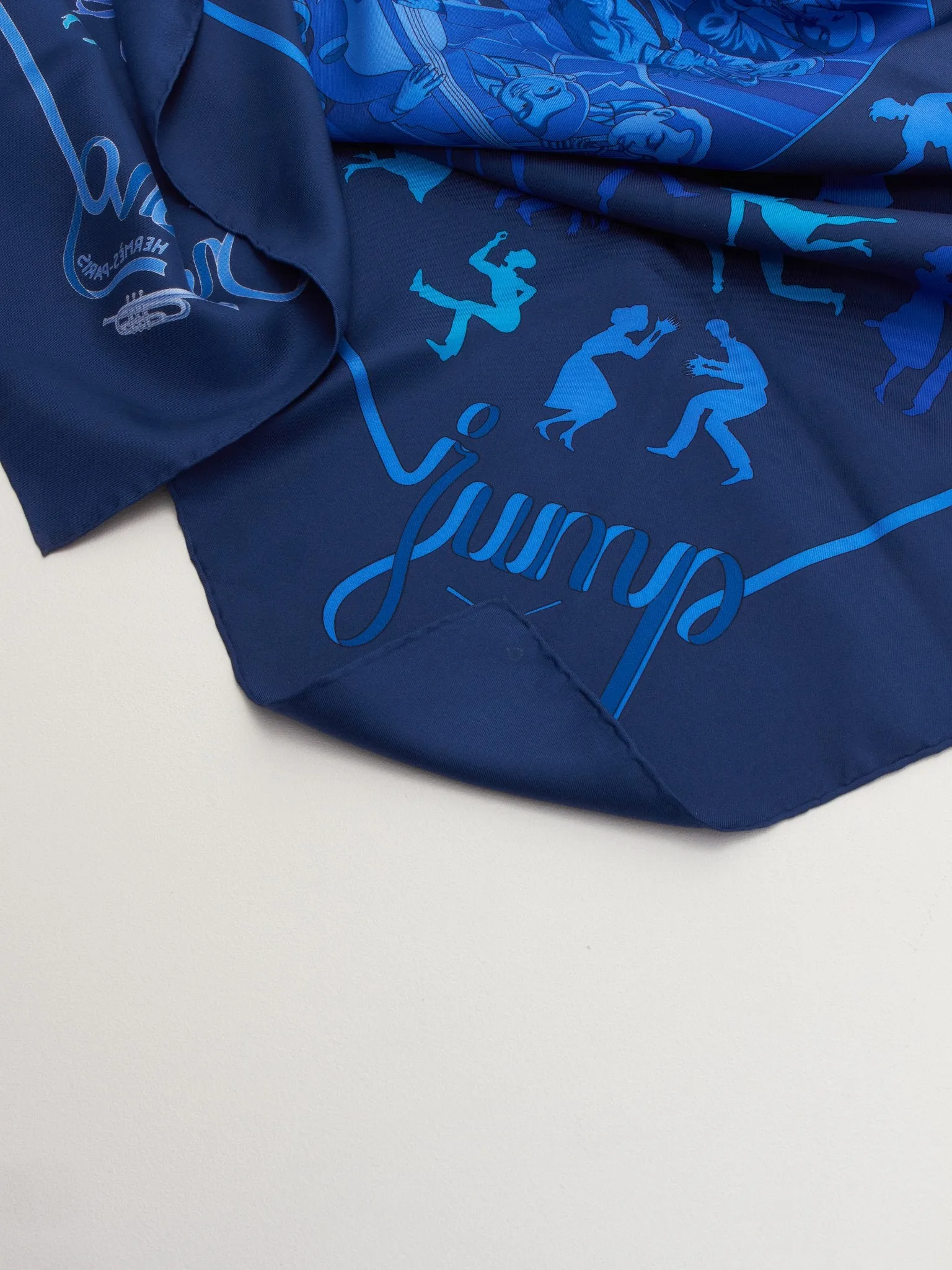 Hermès Midnight Blue Jazz Motif 90CM Silk Scarf