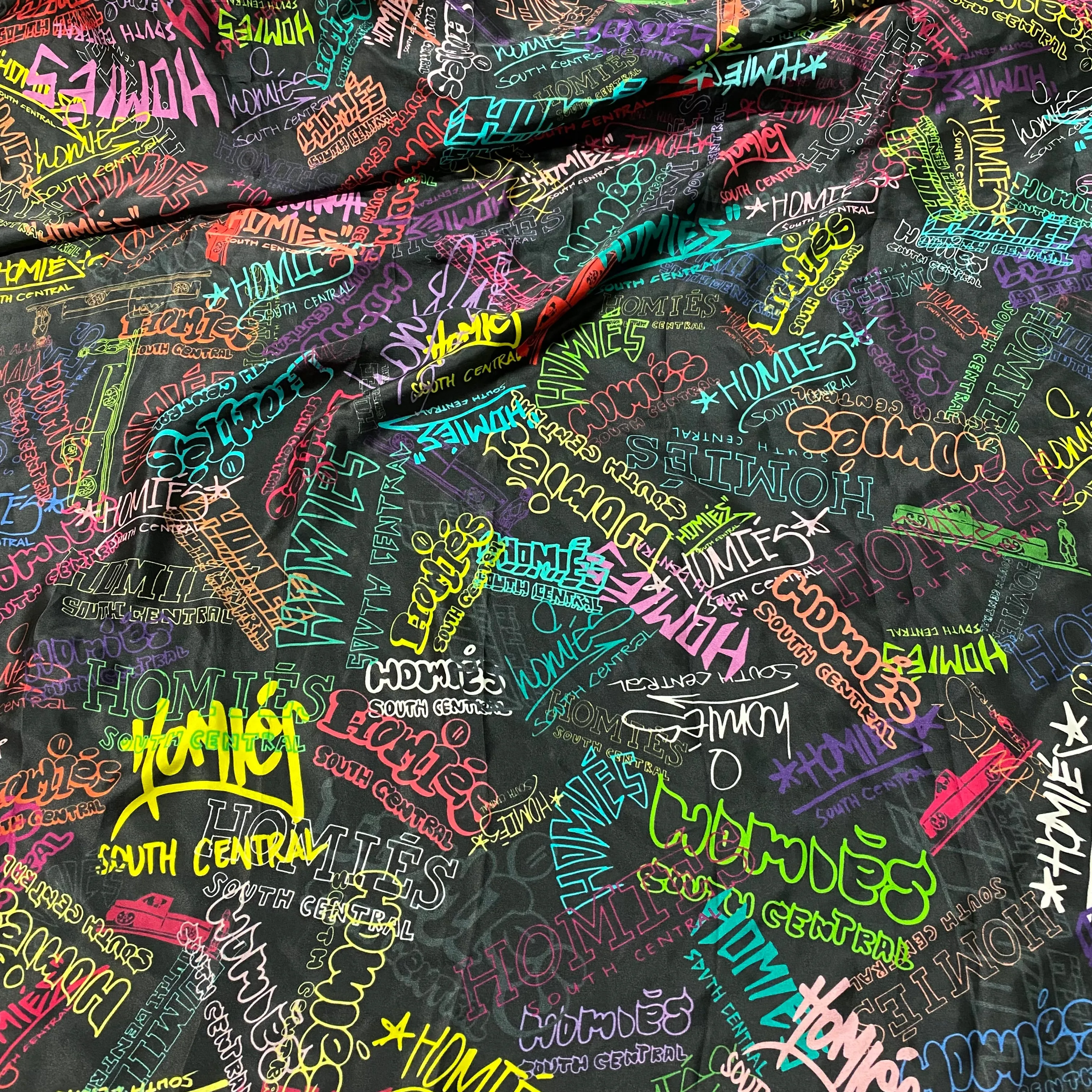 HOMIÉS GRAFFITI PRINT SILK SCARF