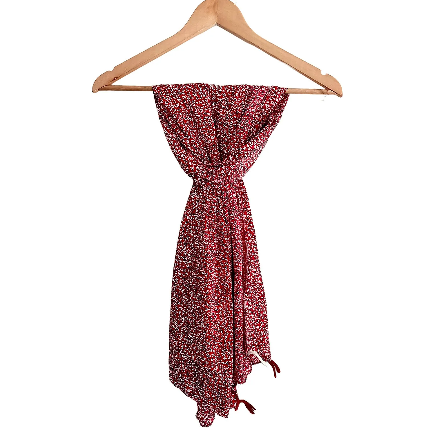 India Scarves Women's Red Green colour Designer  Scarf - All Seasons, Stylish & Comfortable Size L 170 Cm X W 70 Cm