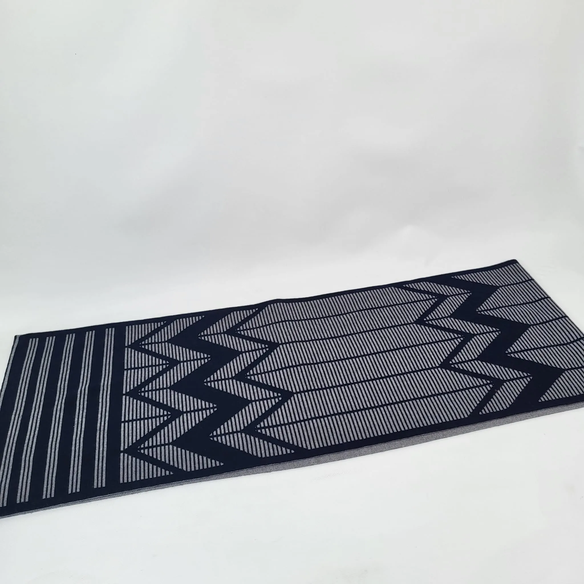 Karakostripe Scarf