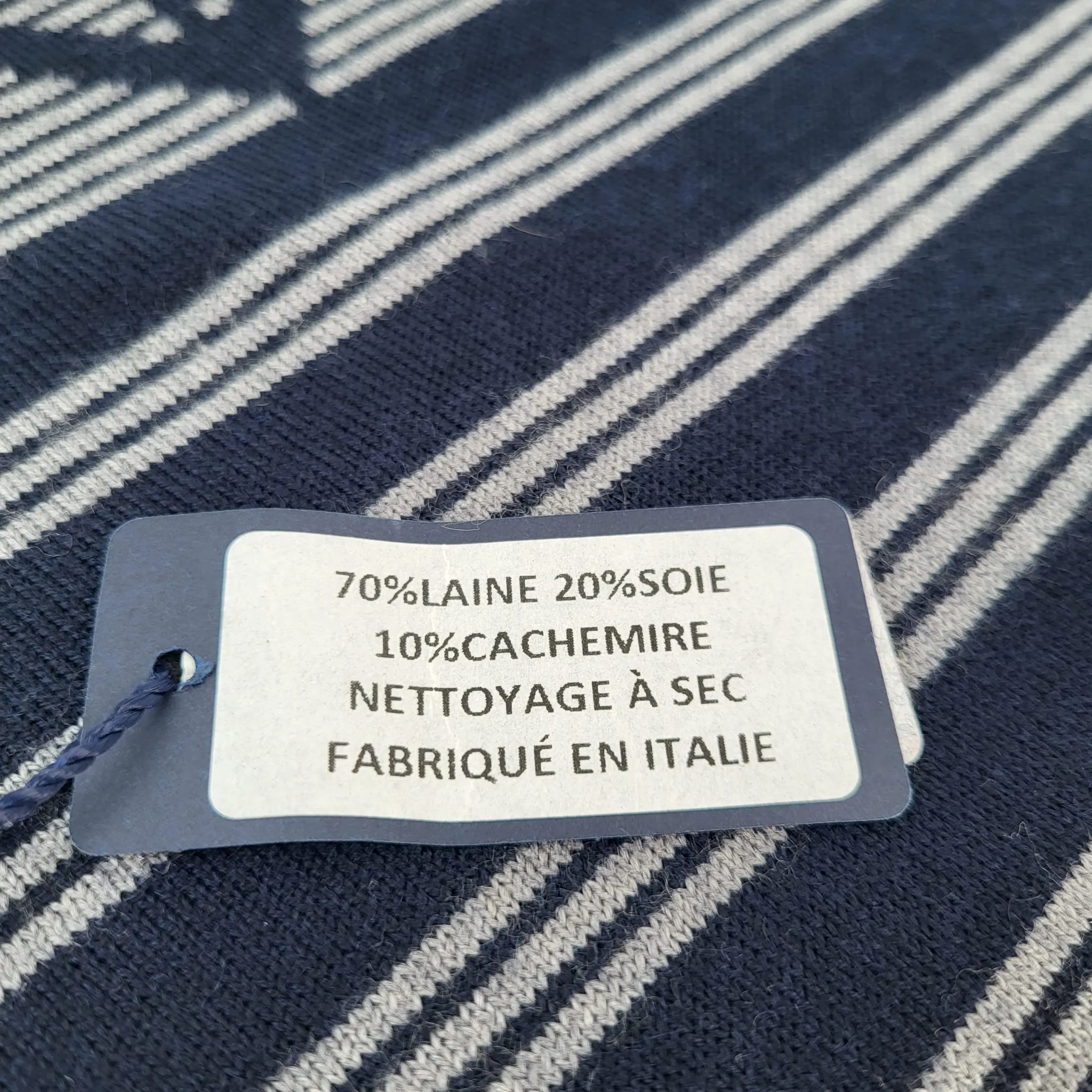 Karakostripe Scarf