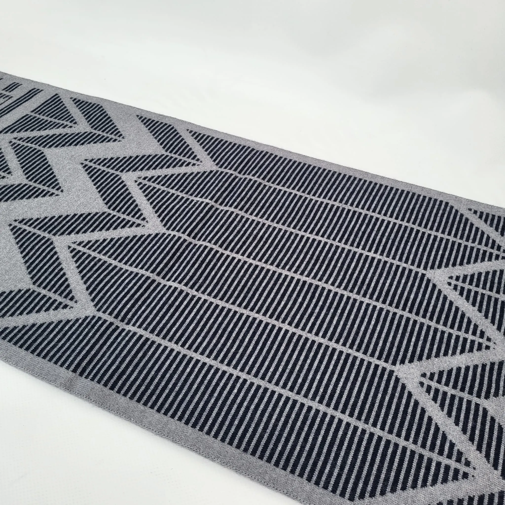 Karakostripe Scarf