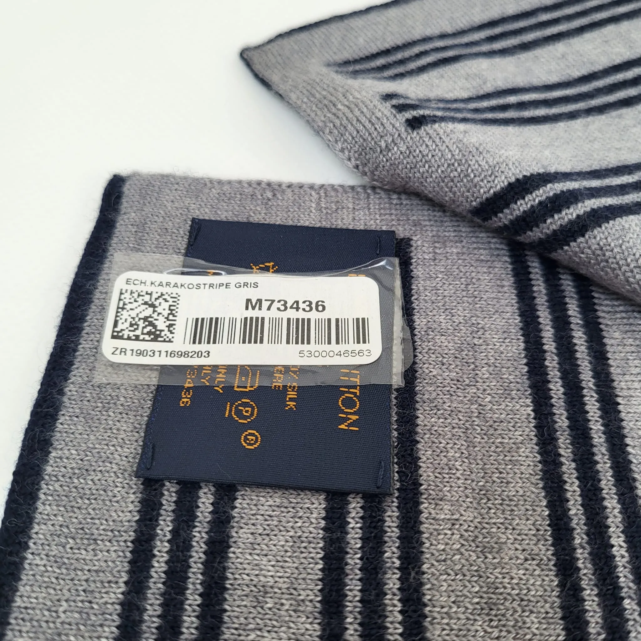 Karakostripe Scarf