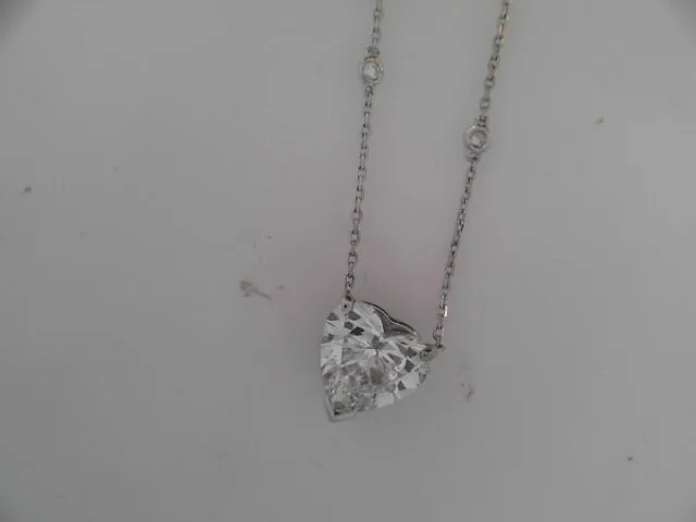 LAB GROWN DIAMOND NECKLACES