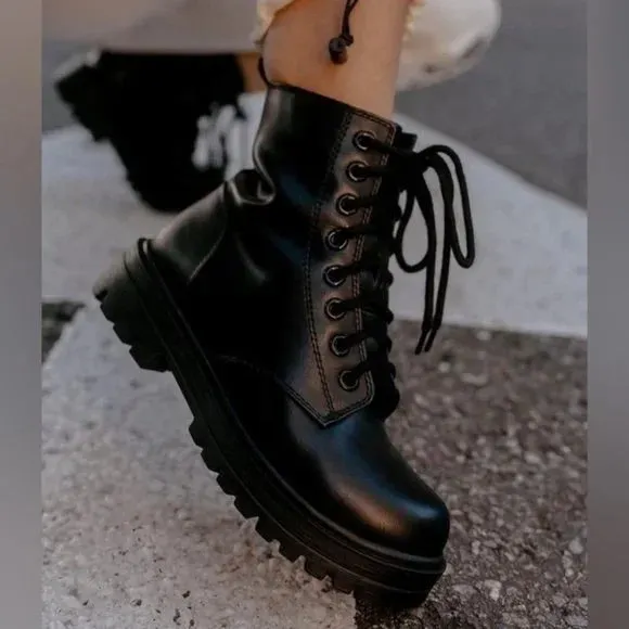 Lace Up Black Combat Boot with Side Zipper- Hana
