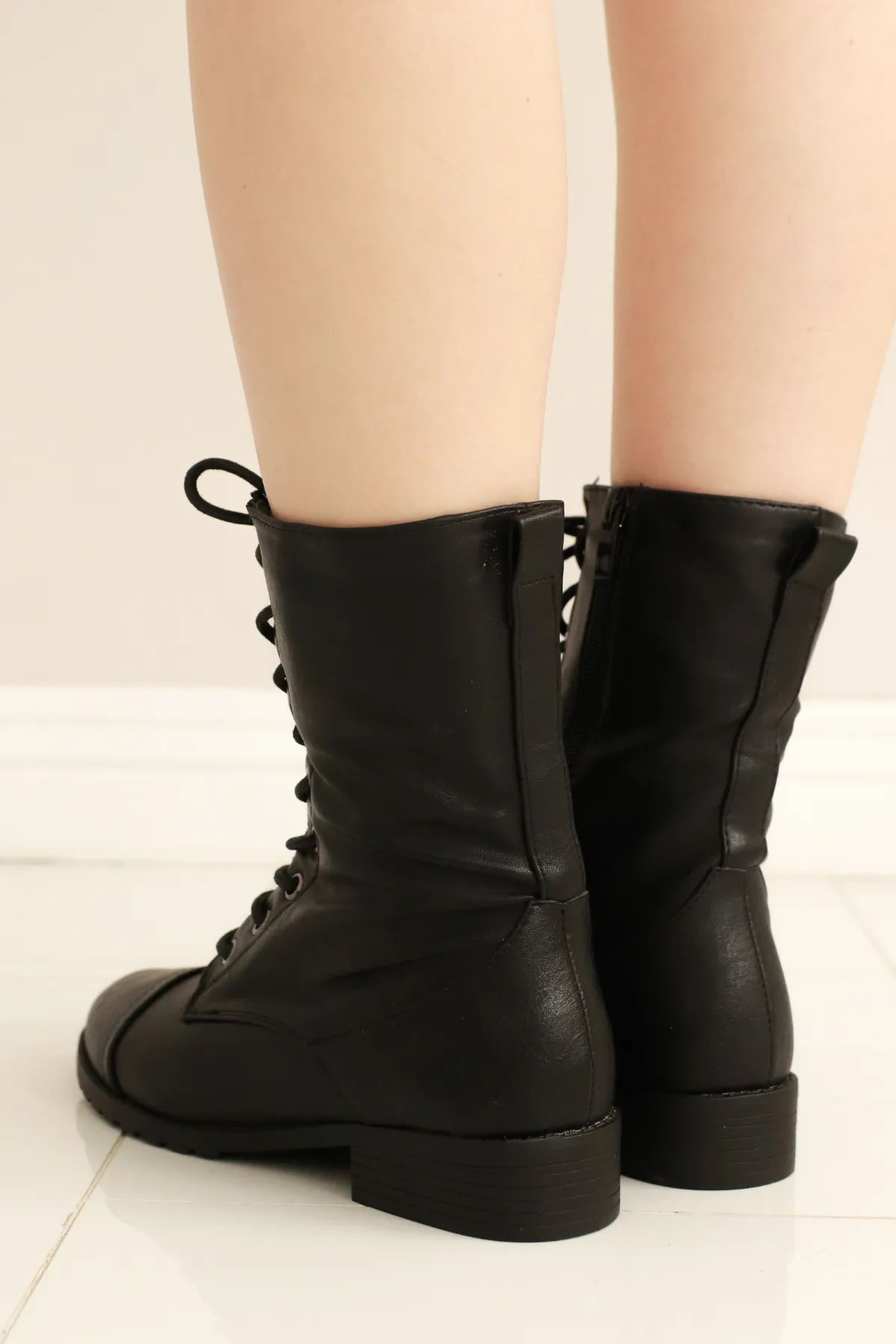 LINE UP BOOT