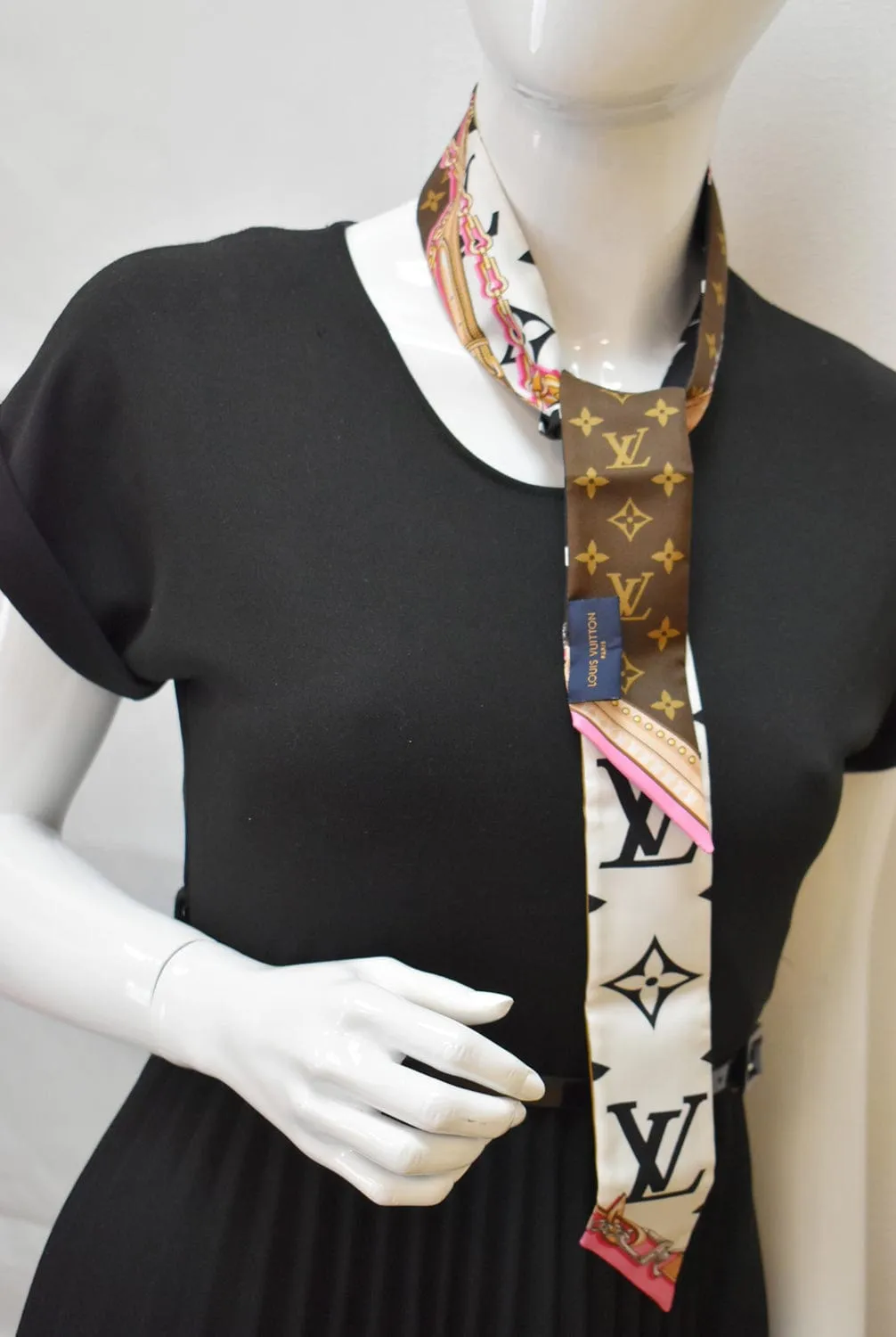 LOUIS VUITTON Ultimate Monogram BB Silk Bandeau Black
