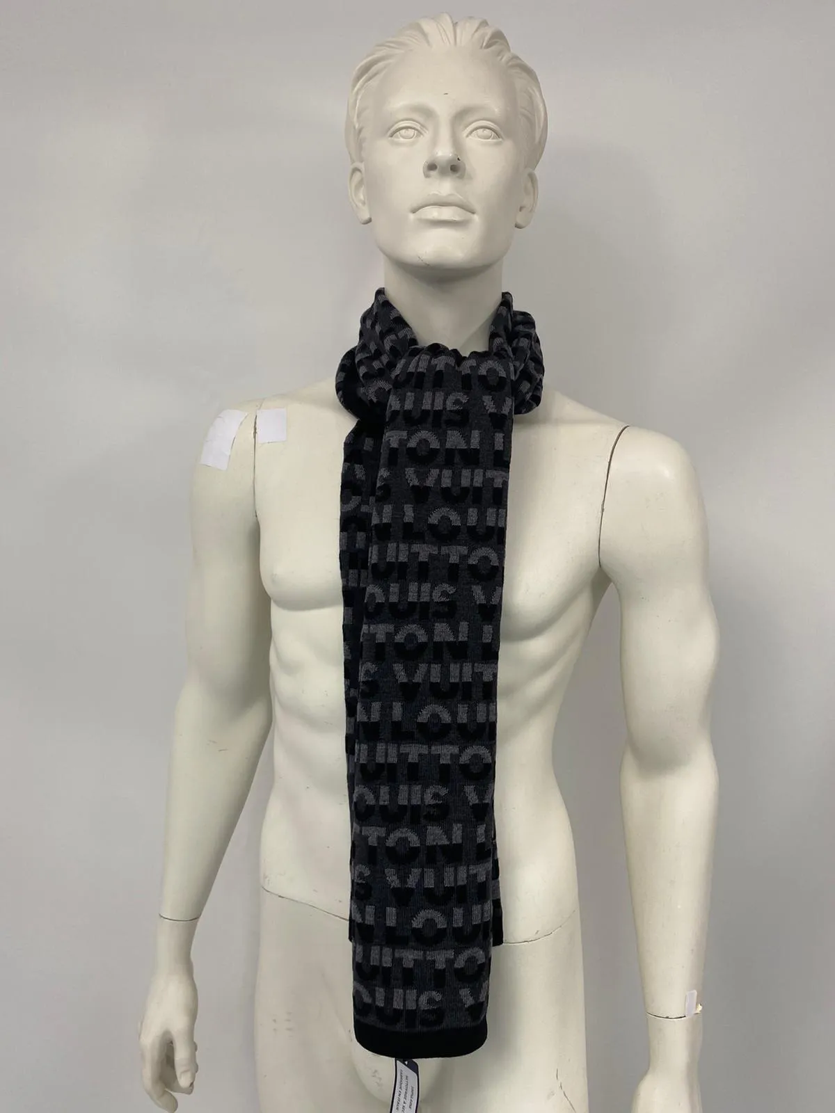 LV Split Scarf