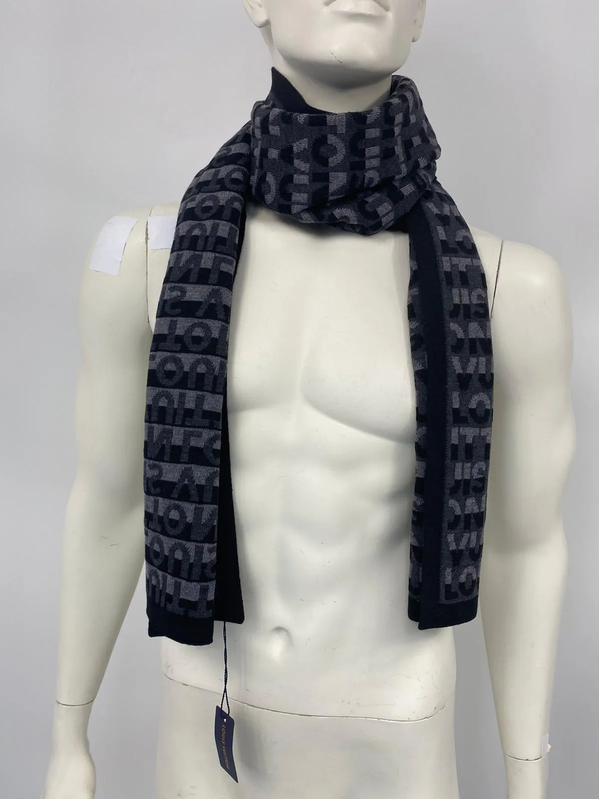 LV Split Scarf