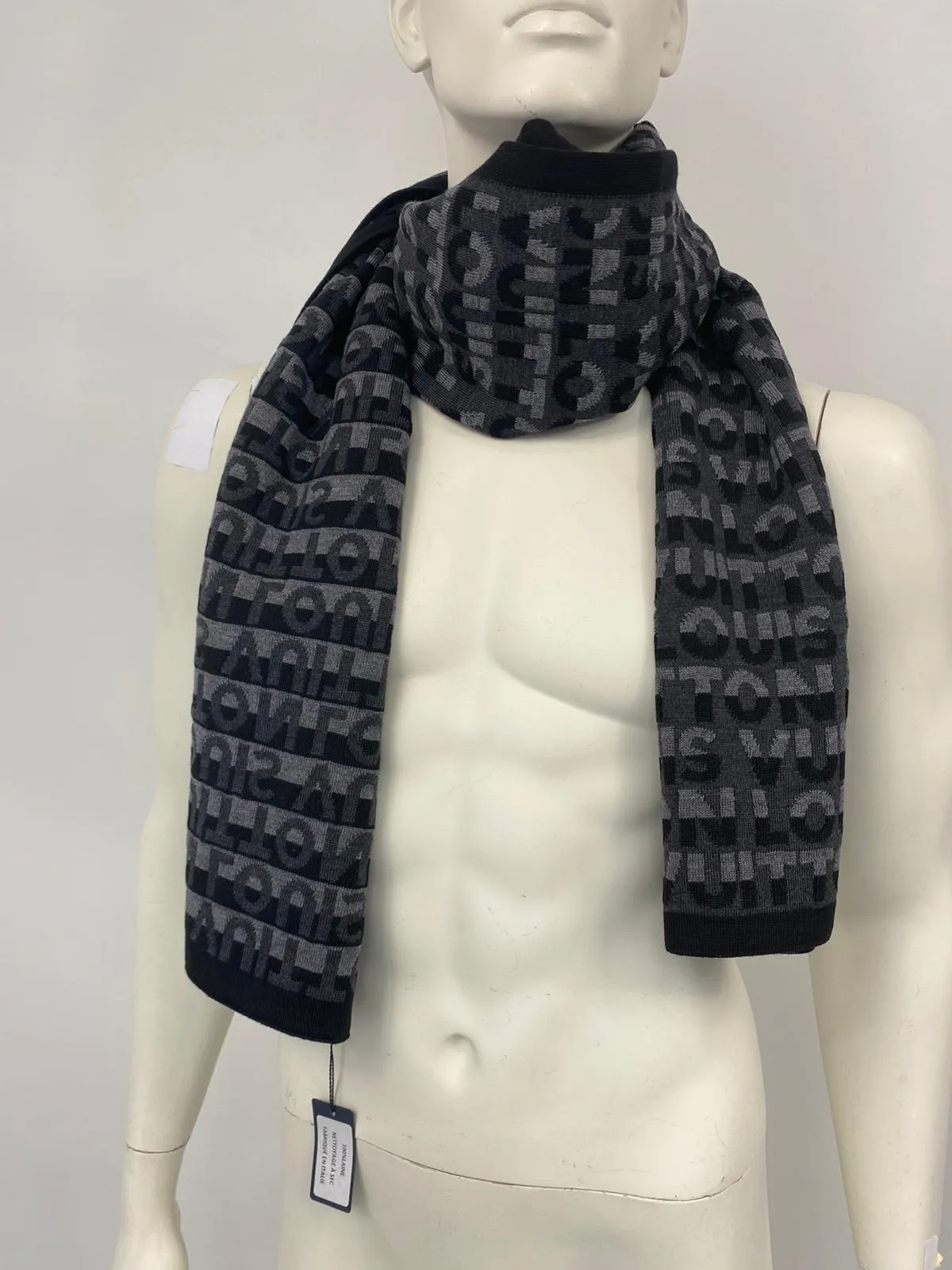 LV Split Scarf