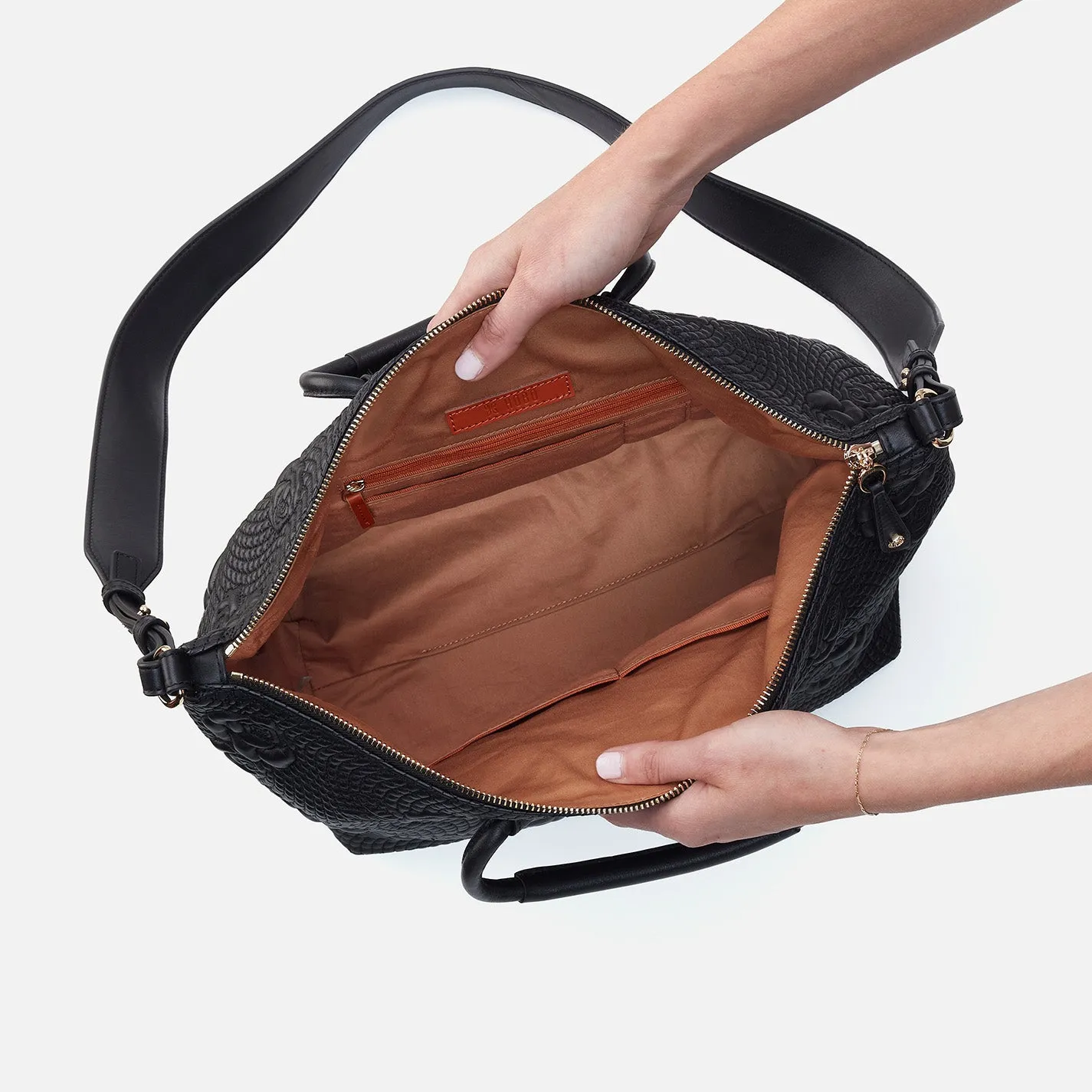 Maggie Satchel In Smooth Leather - Black Quilted Rose