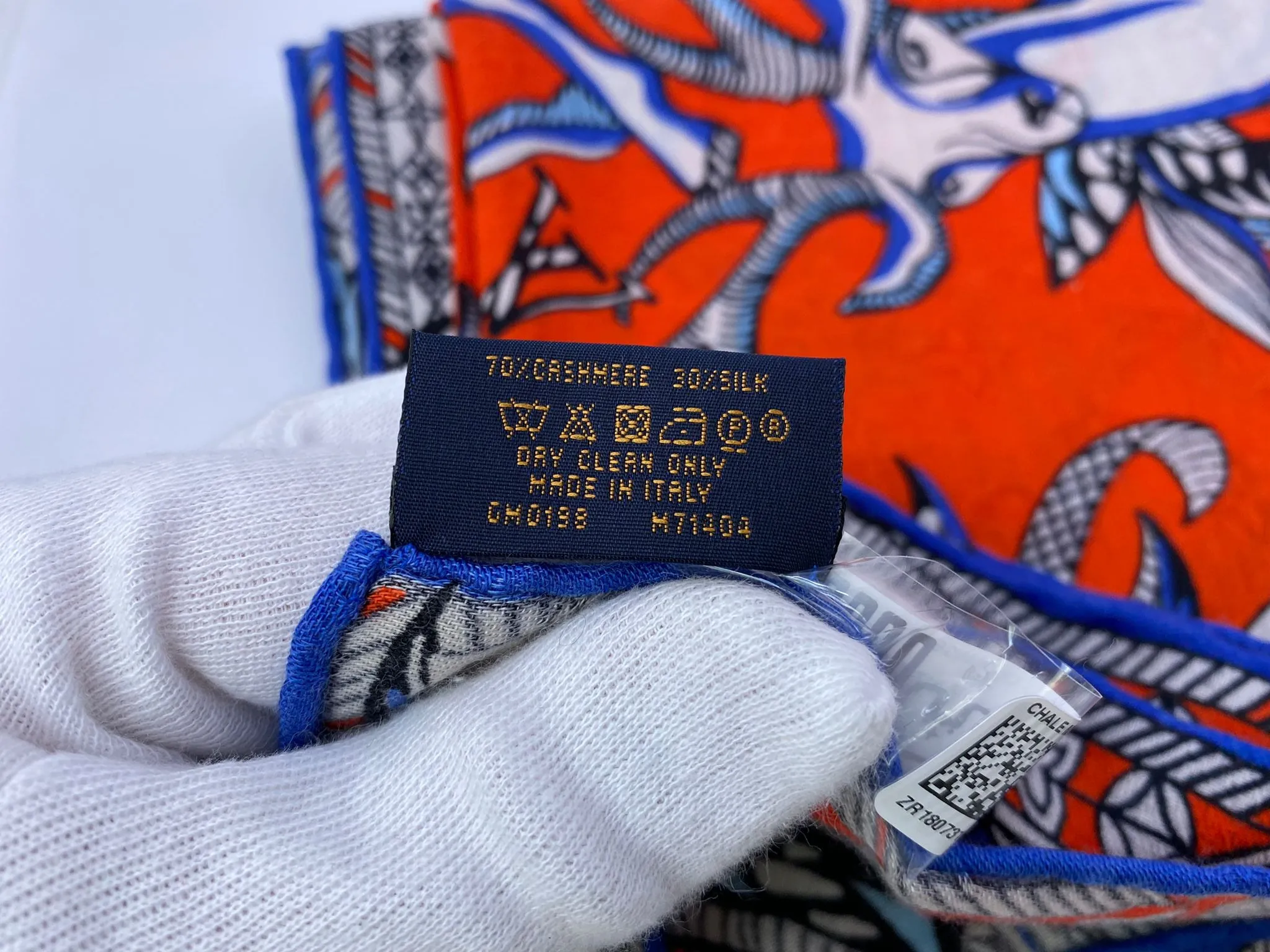Monogram Wild LV Orange Shall / Scarf