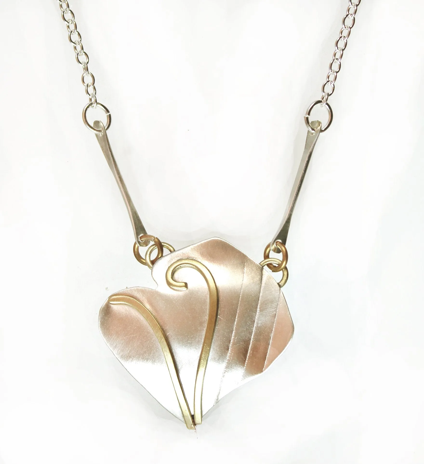 N3490 Garden Party necklace.