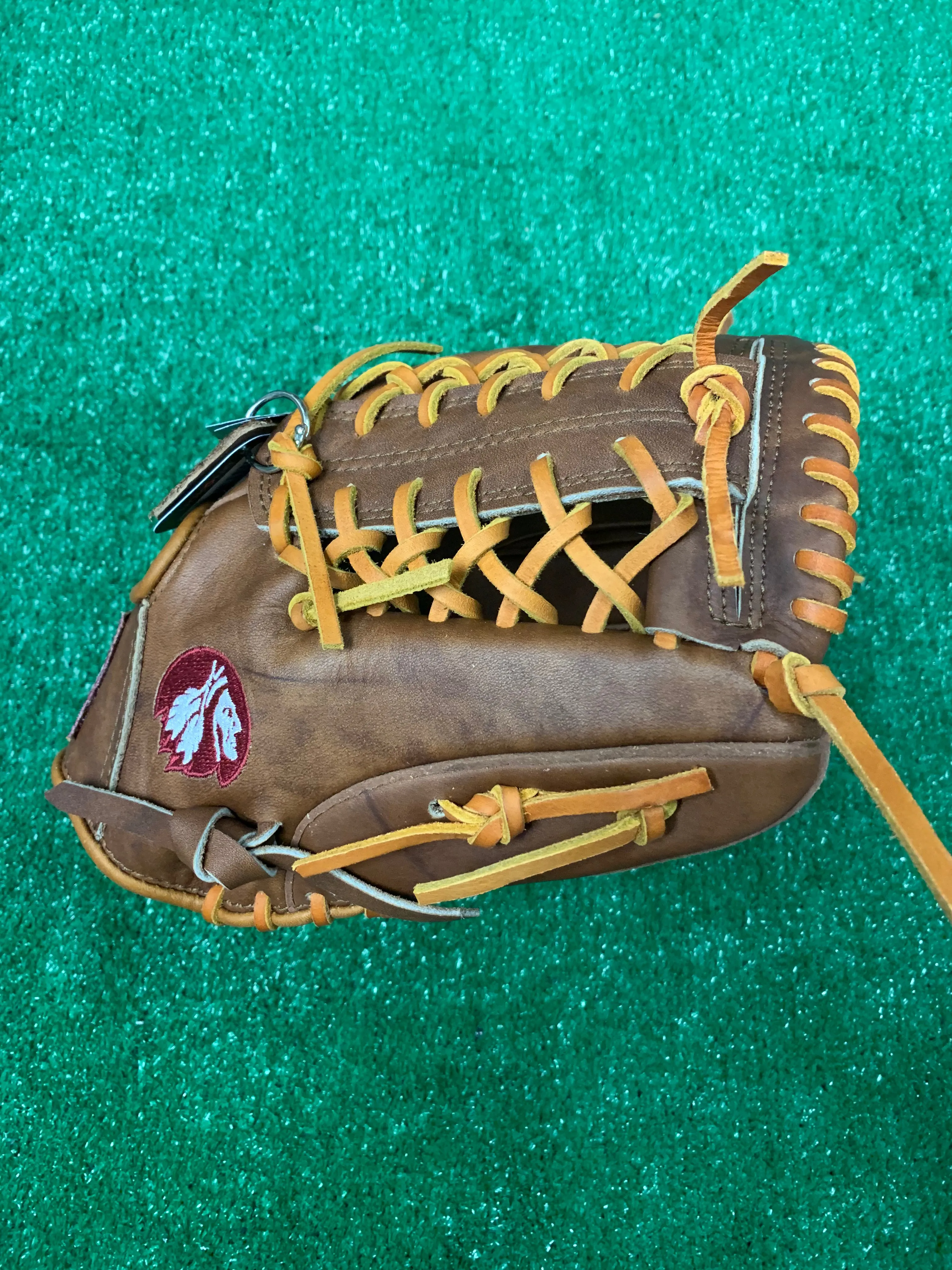 Nokona Walnut™ 11.5'' Baseball Glove
