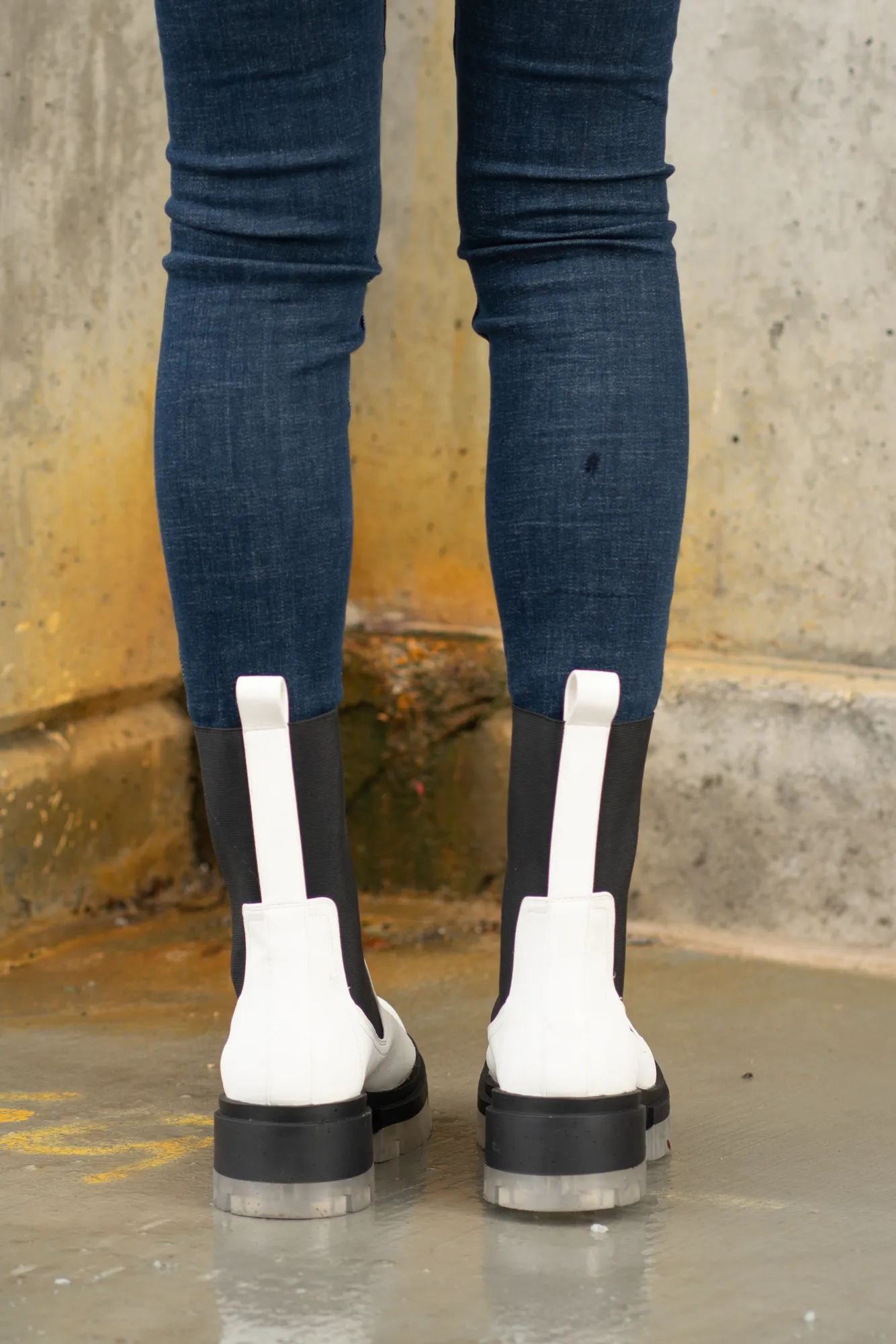 Outshine Chelsea Boots