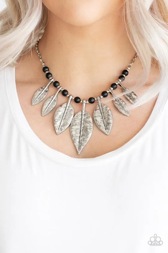 Paparazzi - Highlander Harvester - Black Necklace