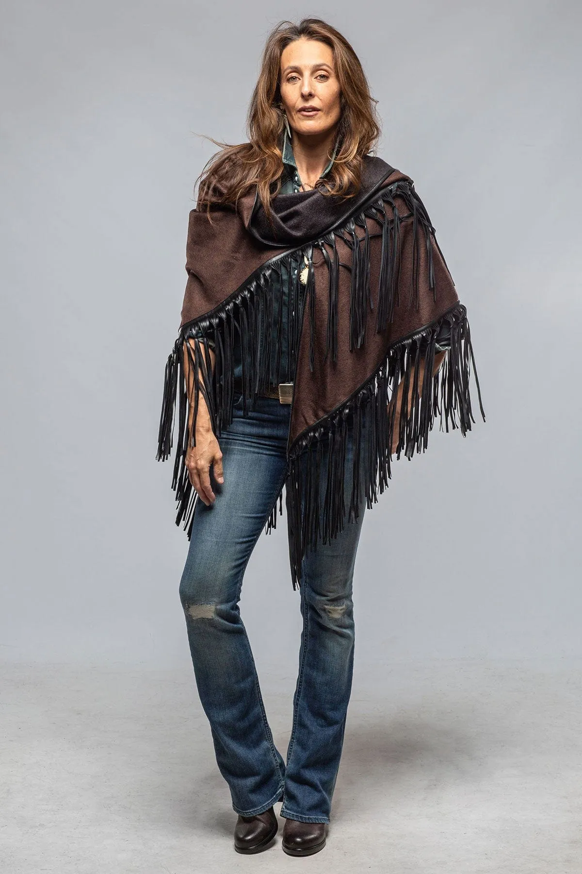 Ponderosa Reversible Cashmere Fringe Shawl In Midnight/Chocolate