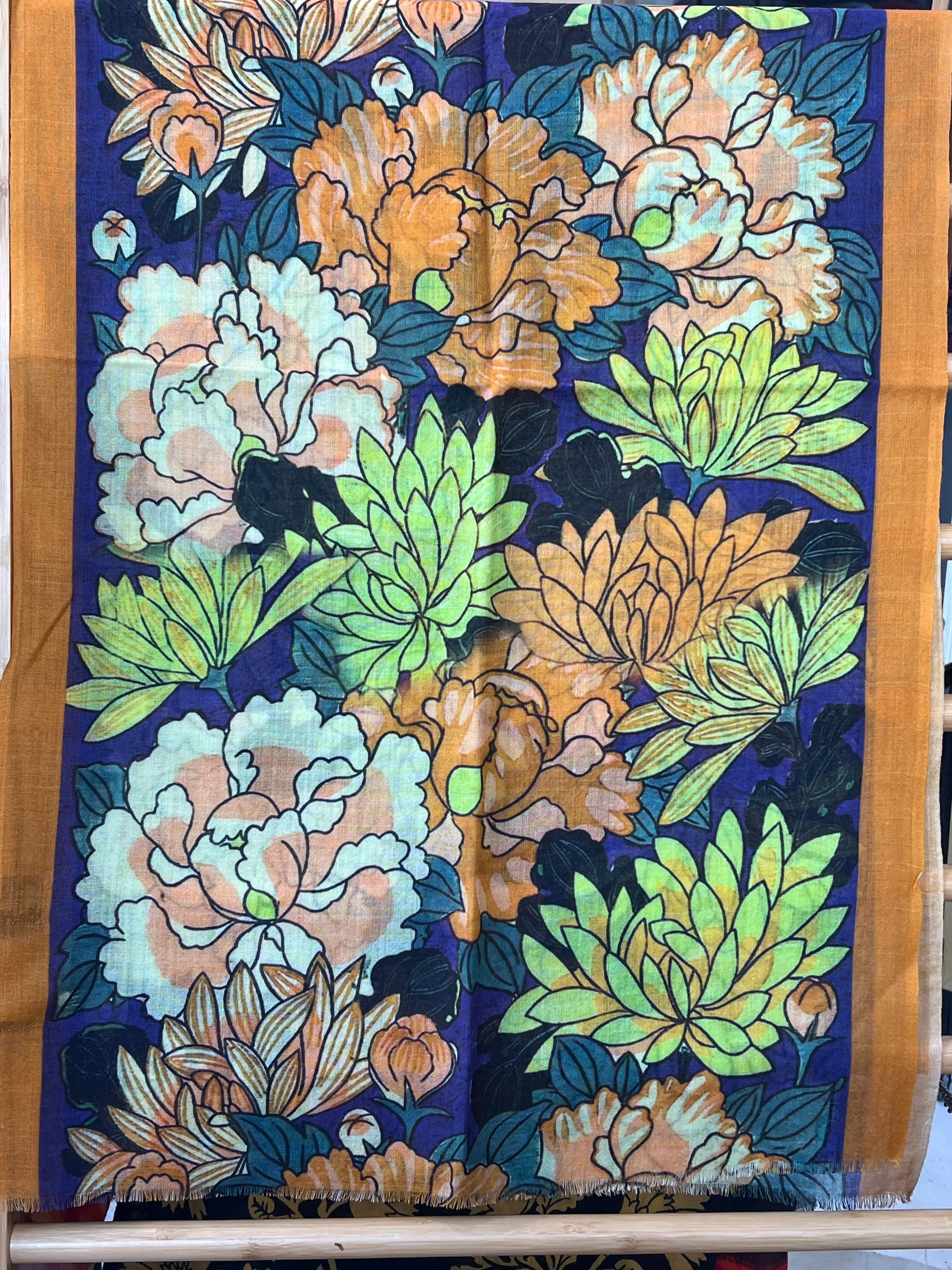 Raffal Australian Merino Wool Chrysanthemums - 100% Fine Merino Wool