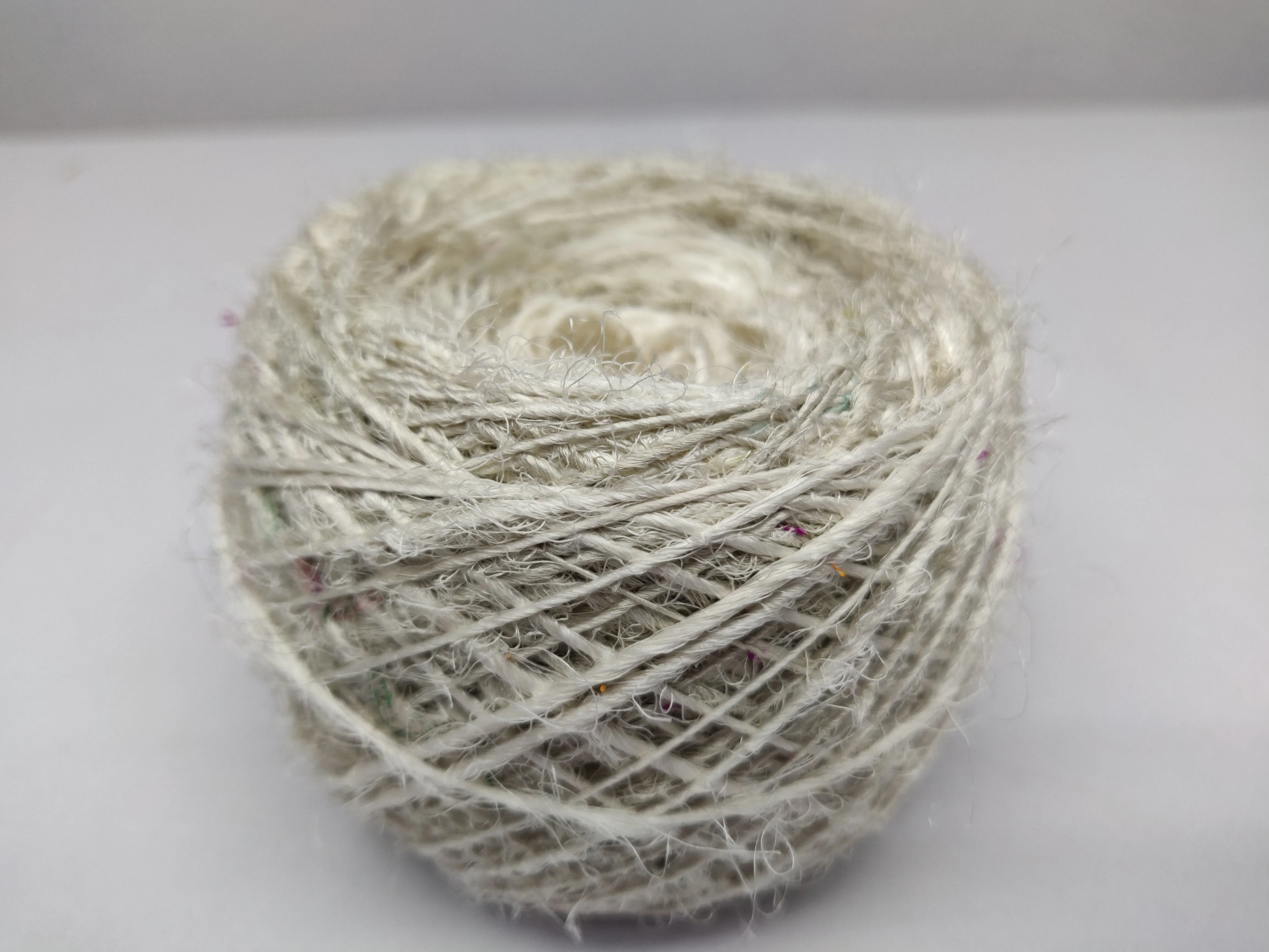 Recycled Sari Silk Yarn Prime Balls White
