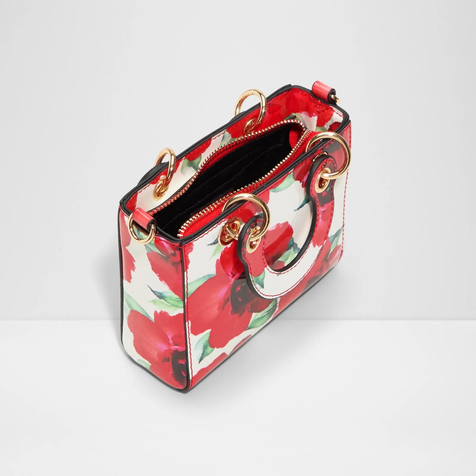 Redroses / Satchel