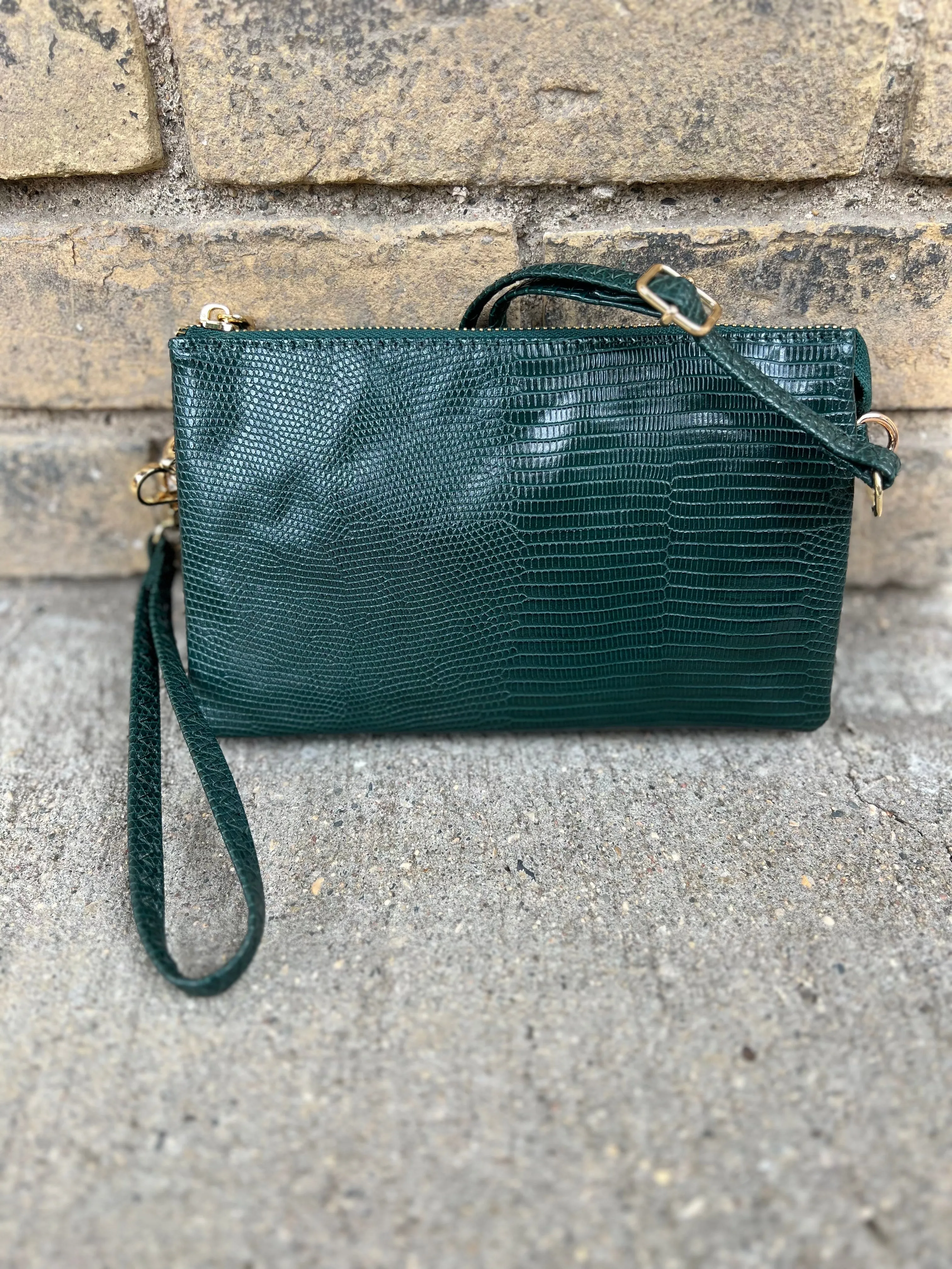 Riley 3 Compartment Crossbody/Wristlet