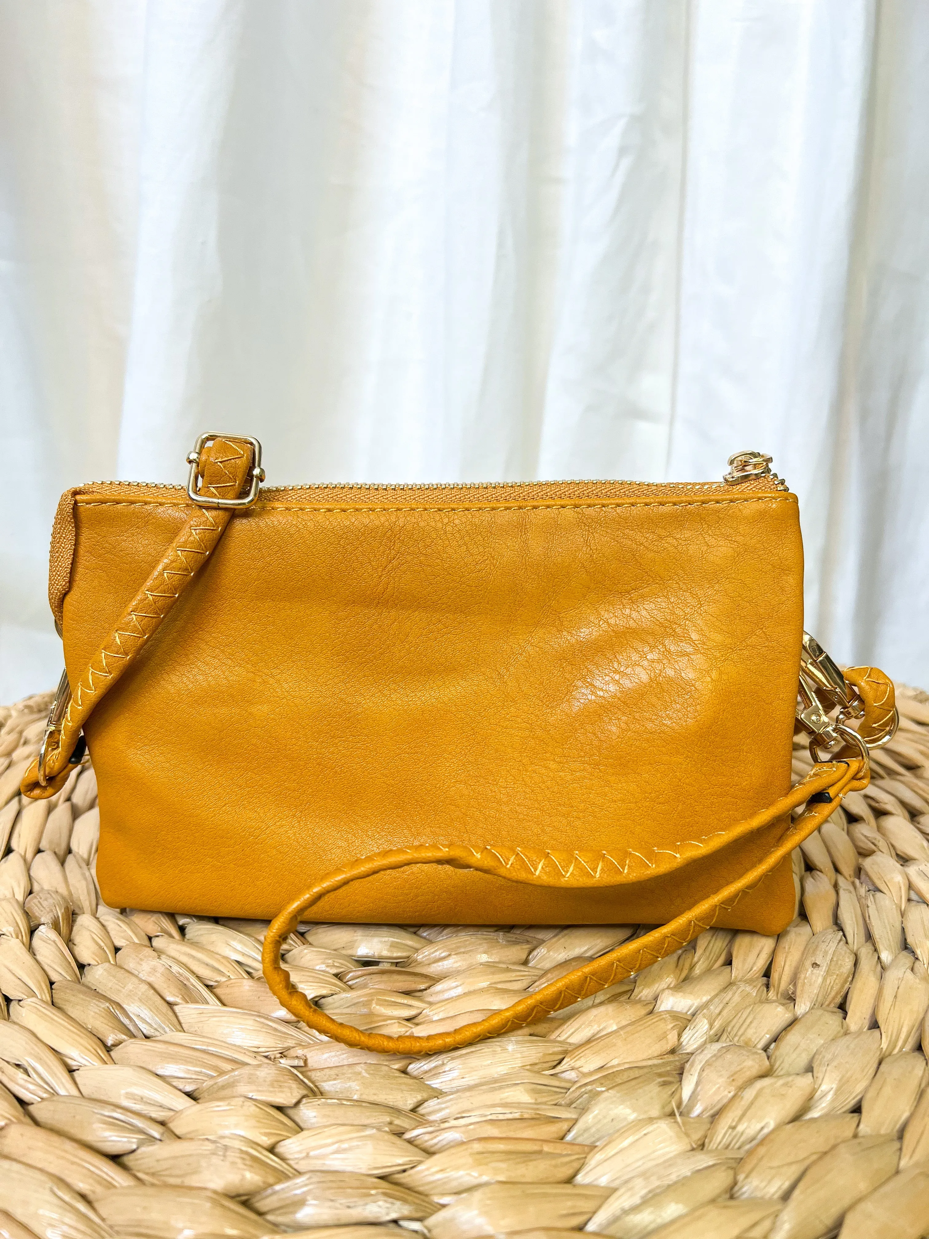 Riley 3 Compartment Crossbody/Wristlet
