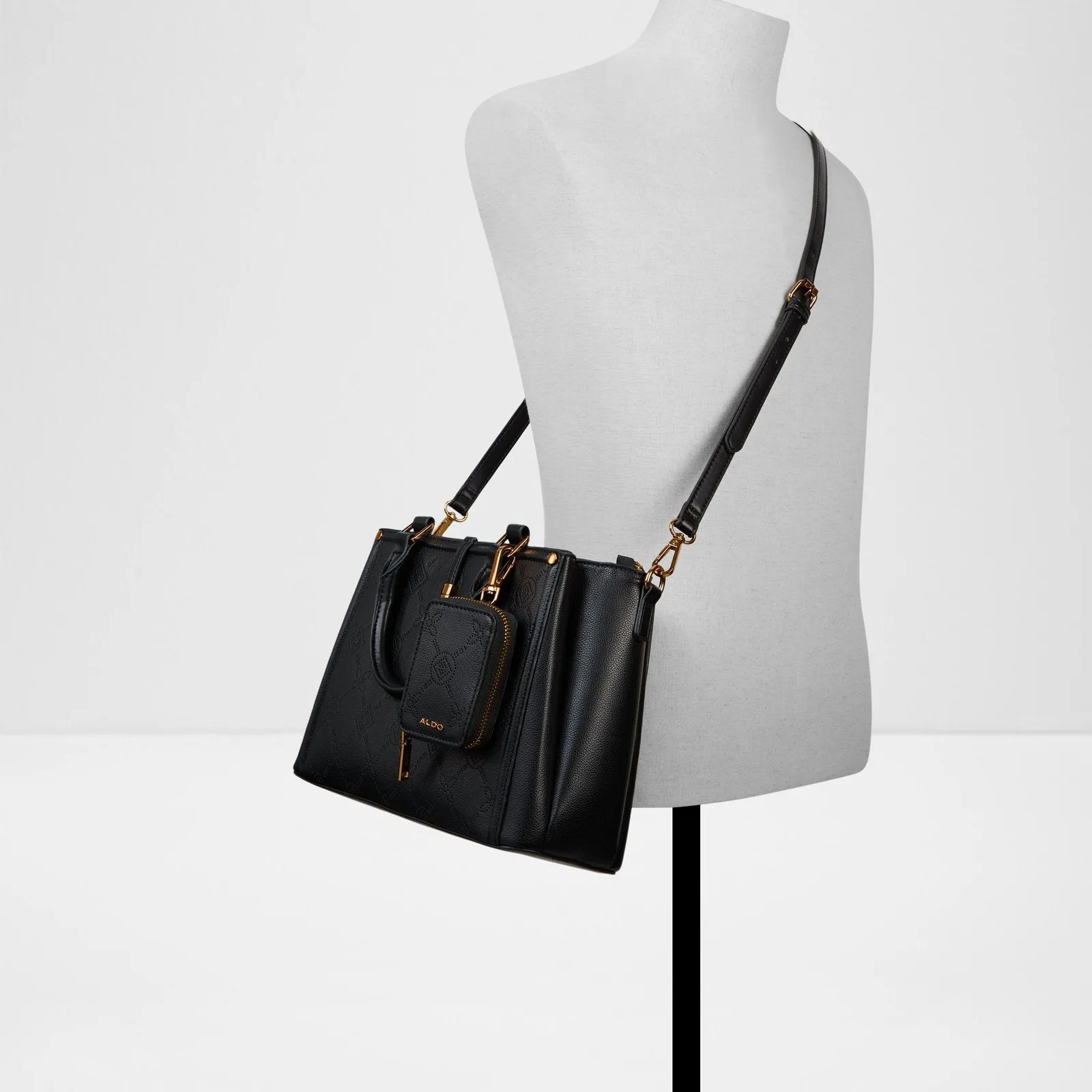 Salwah / Satchel