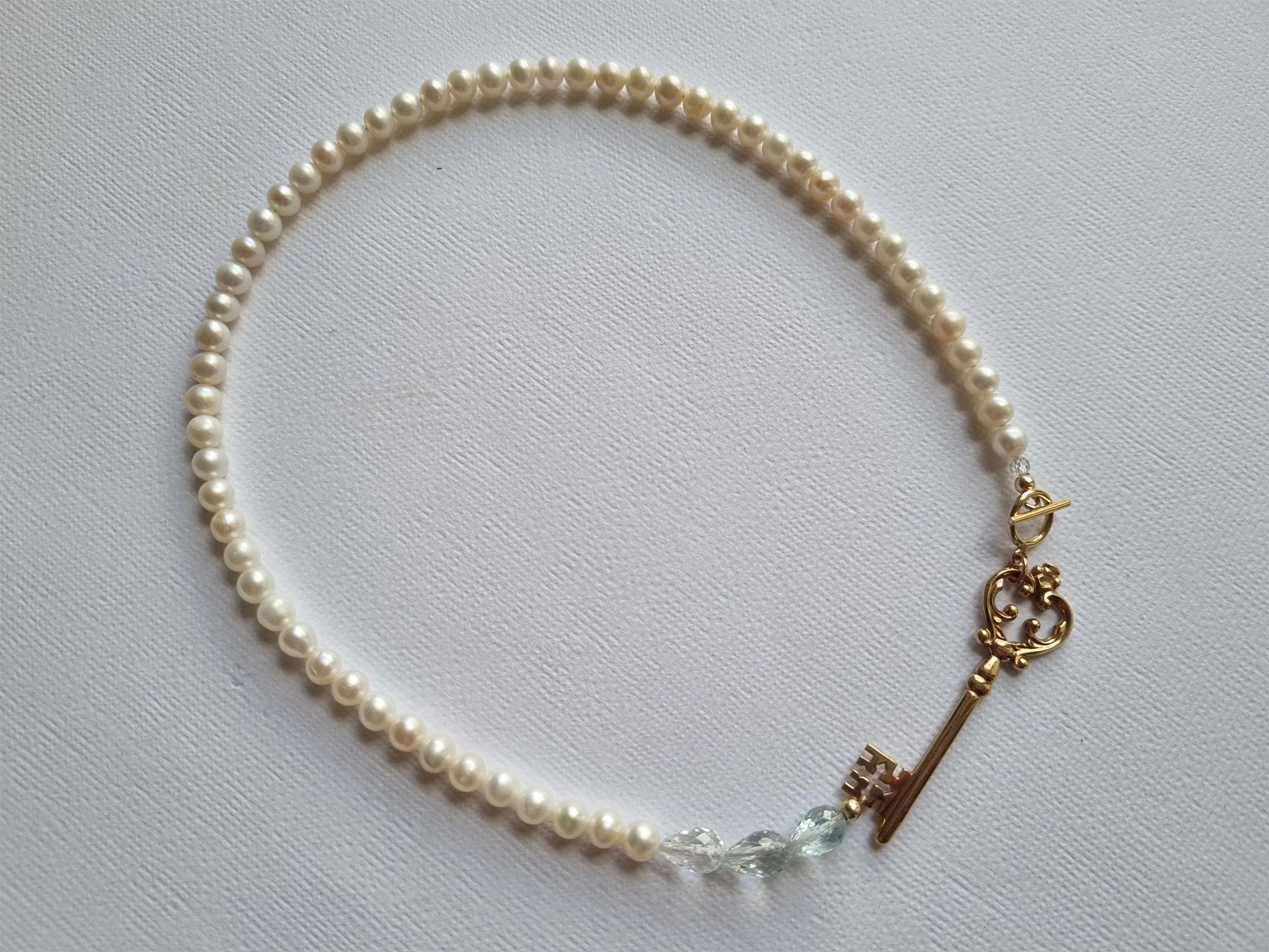 secret door | vintage key short pearl aquamarine necklace