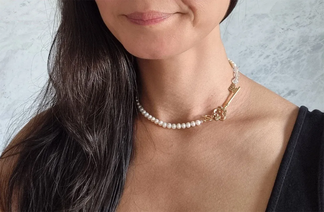 secret door | vintage key short pearl aquamarine necklace