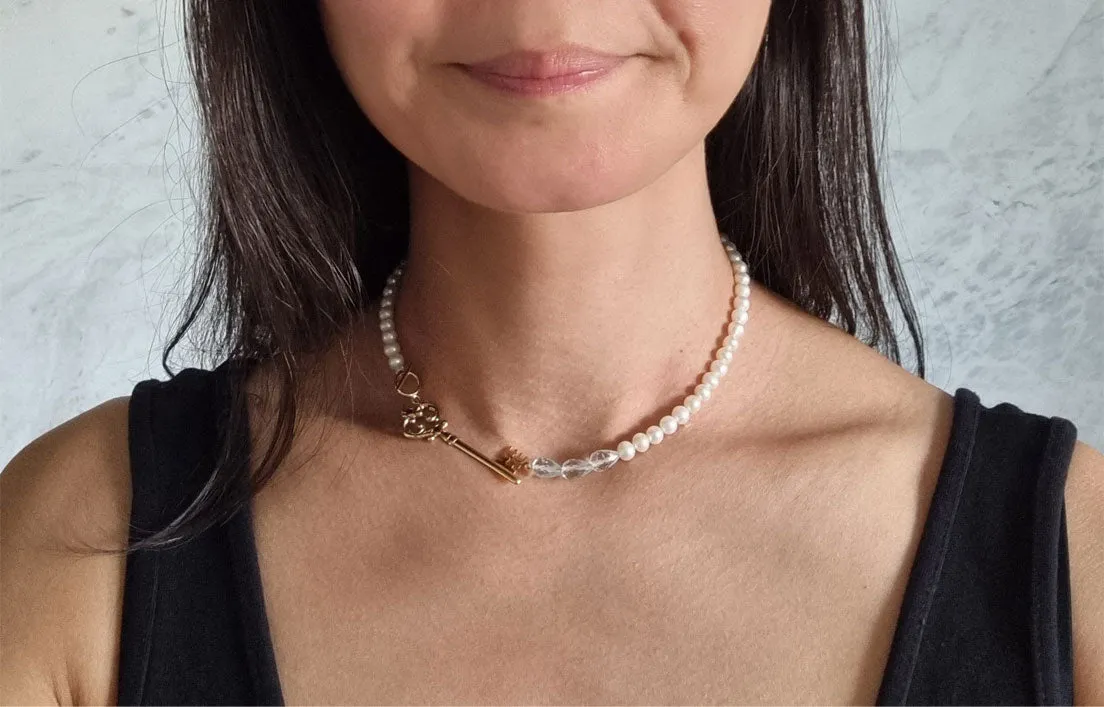 secret door | vintage key short pearl aquamarine necklace