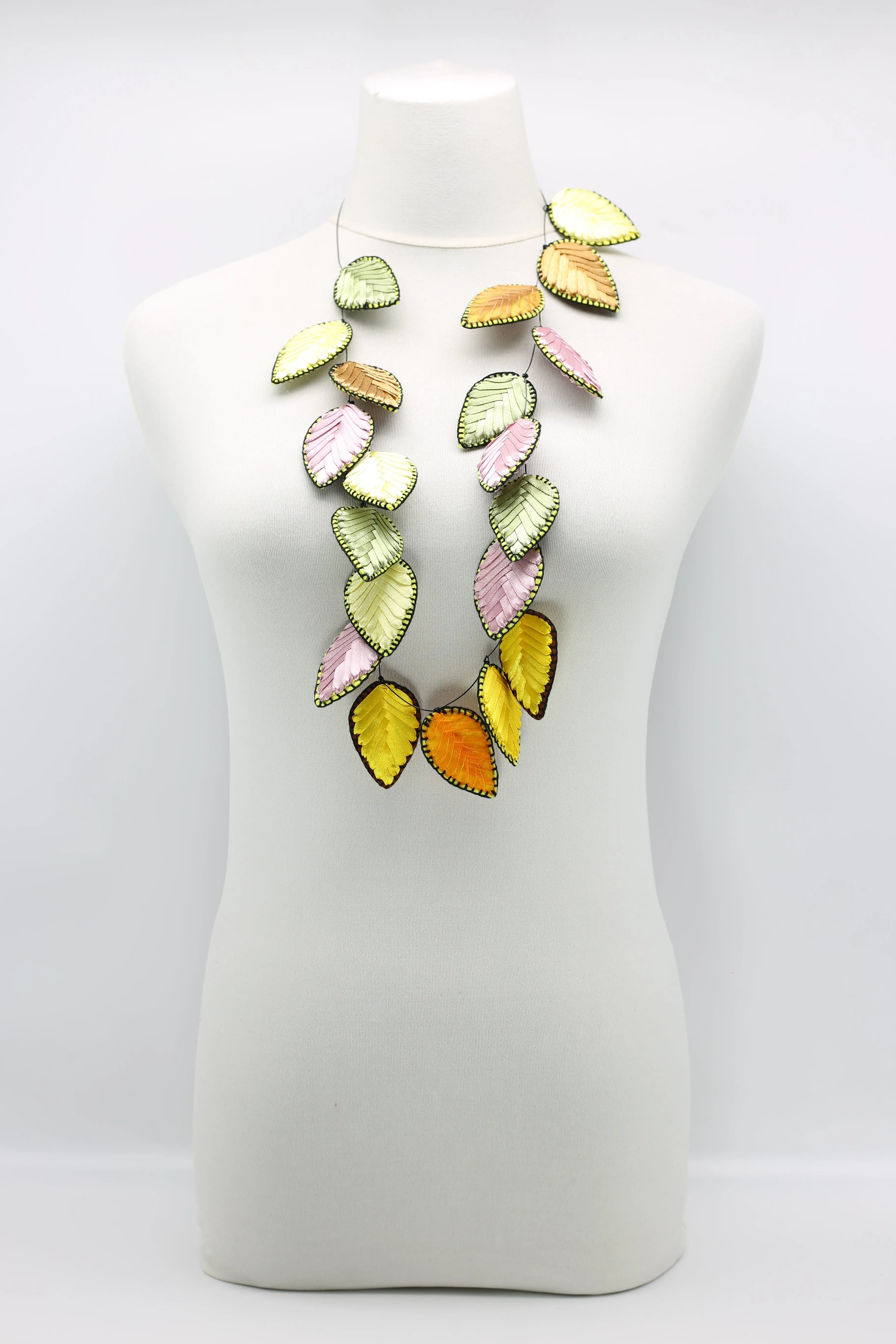 Short leaf Necklaces