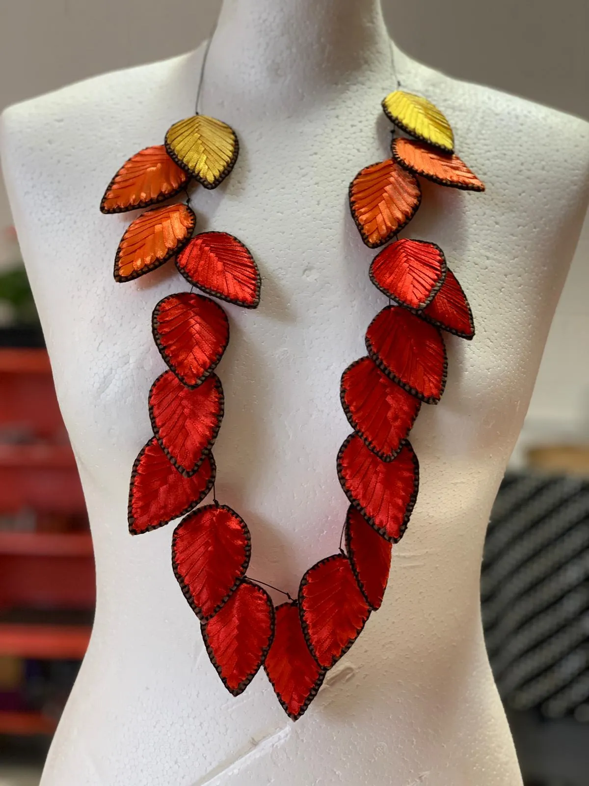 Short leaf Necklaces