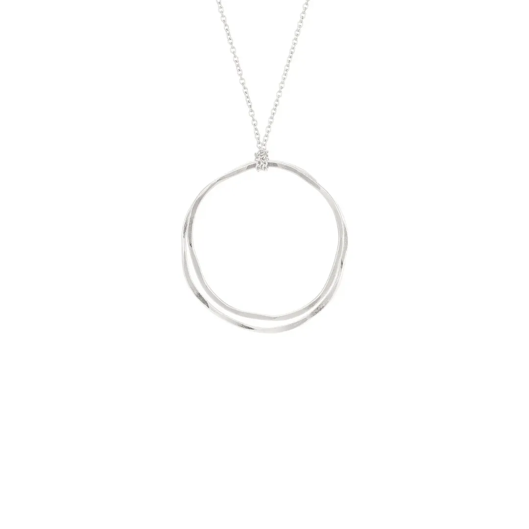 Simple Caldera Necklace in Silver