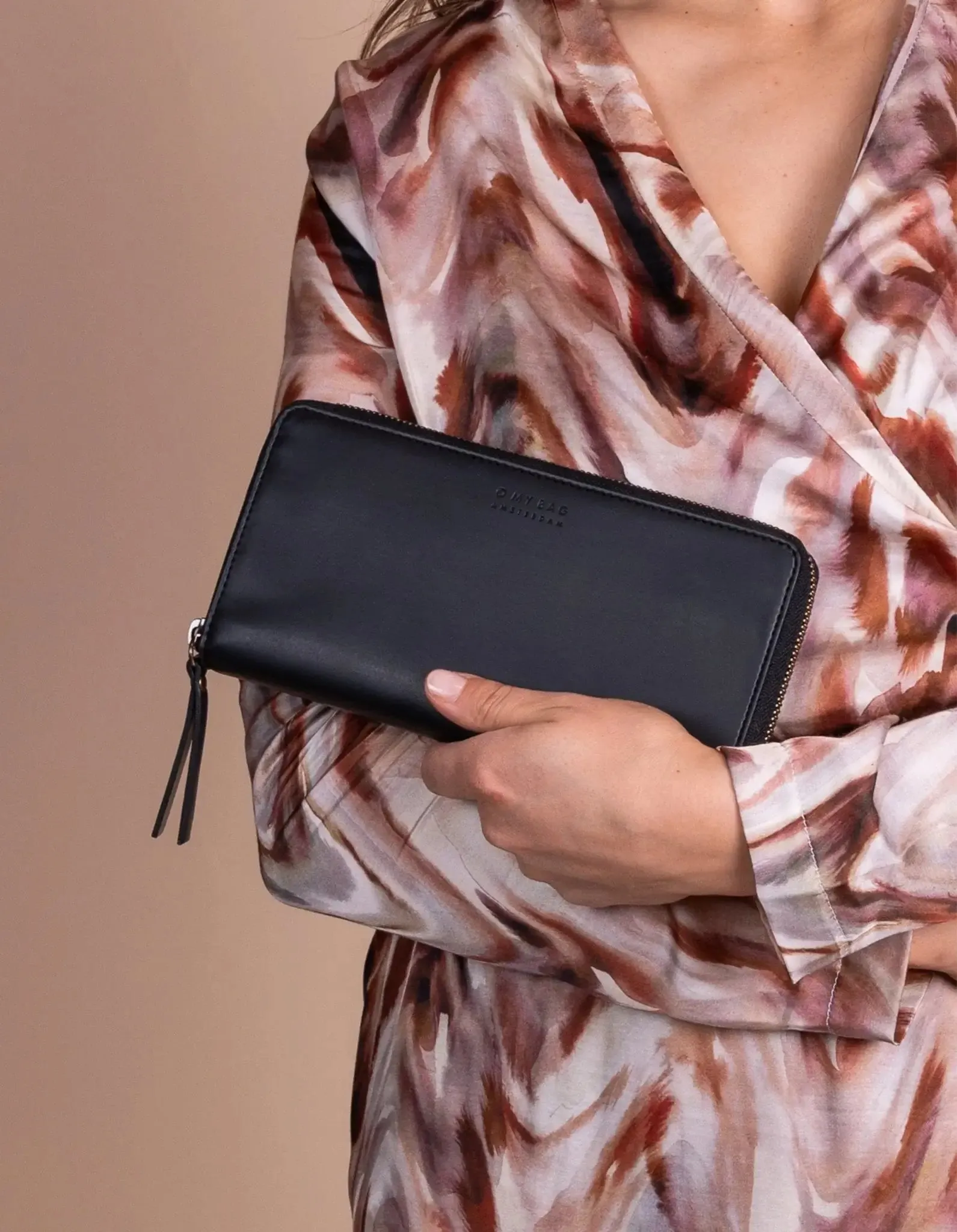 Sonny Wallet Apple Leather