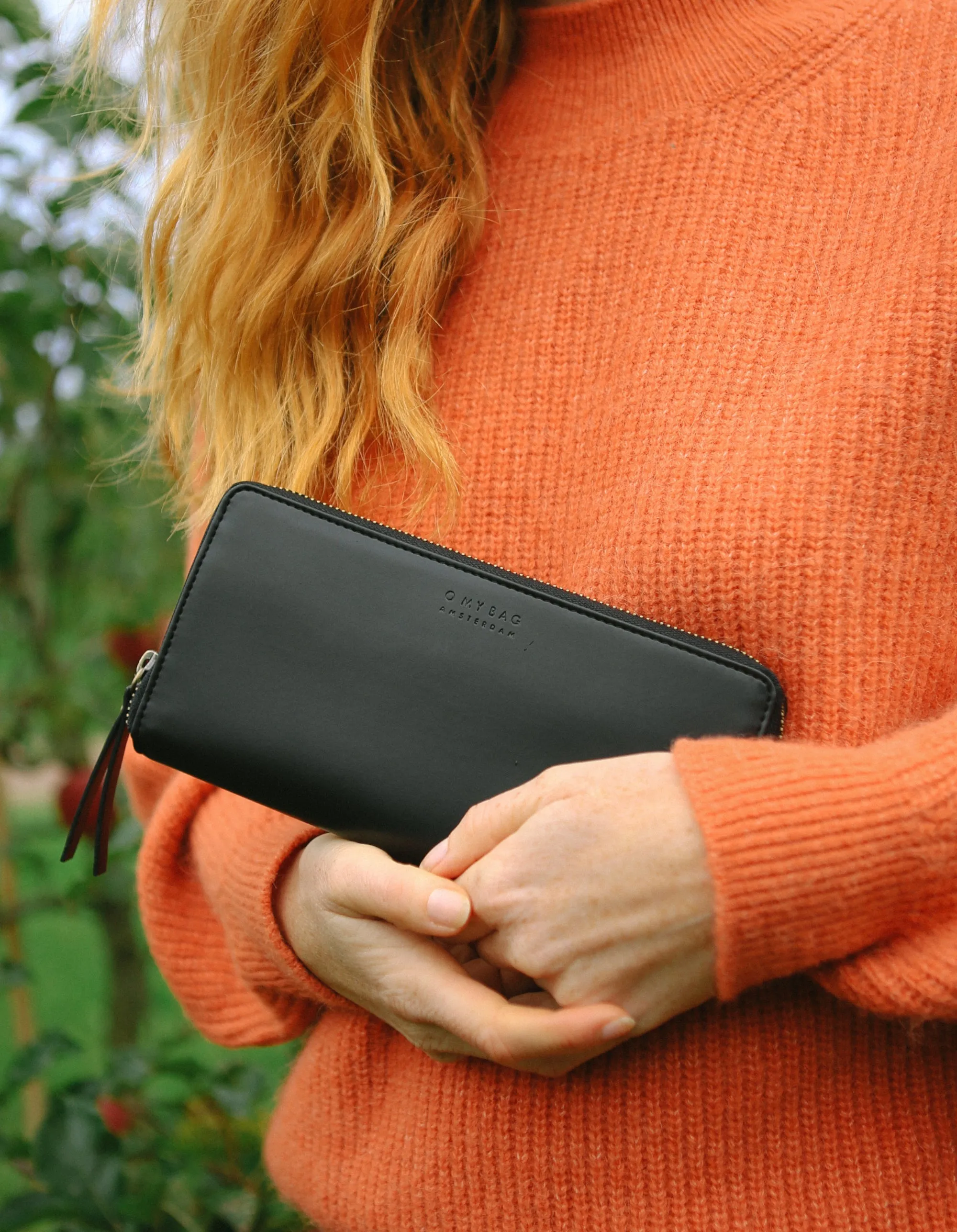 Sonny Wallet Apple Leather